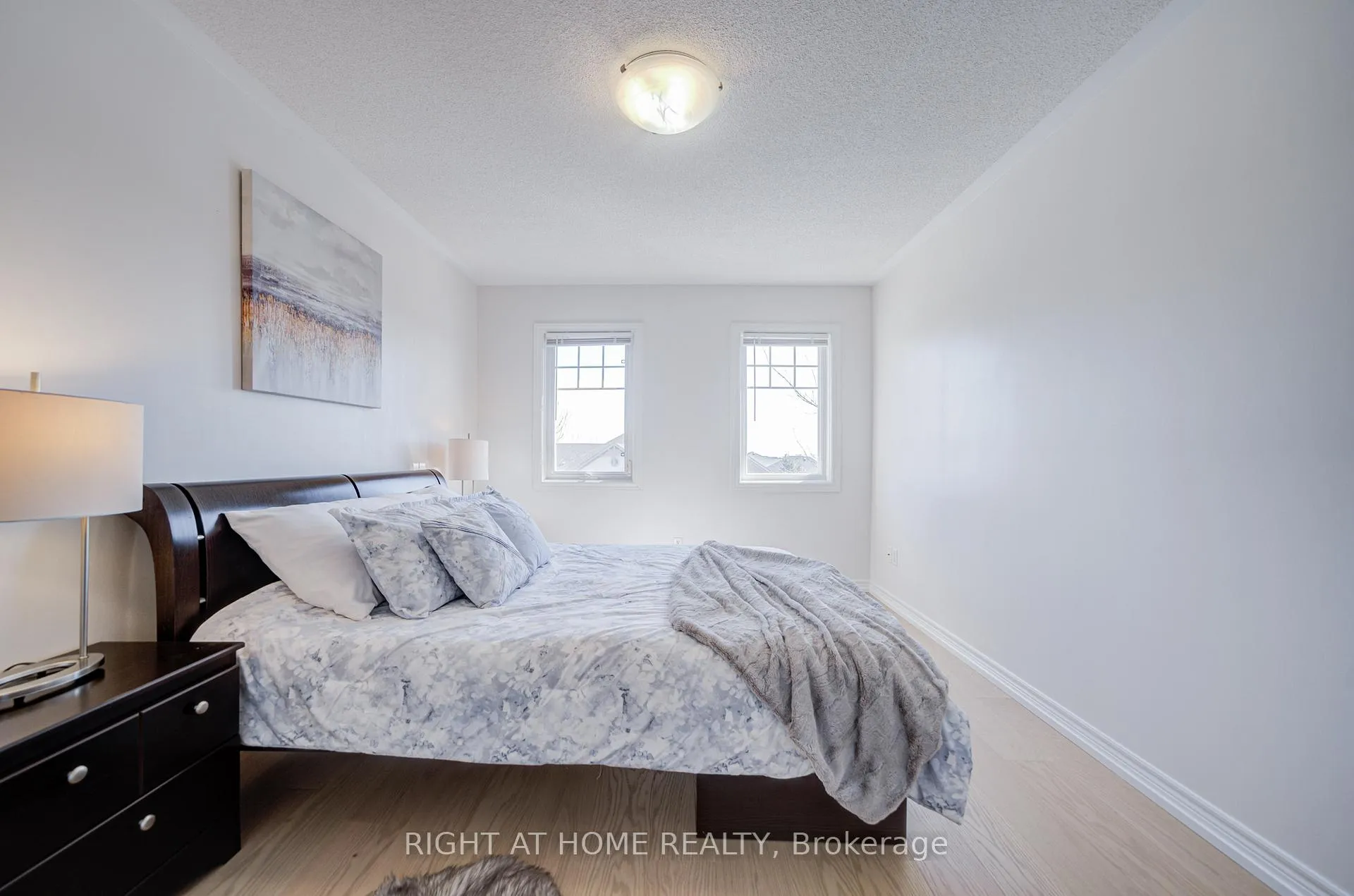 Photo 30 of 3064 Highbourne Crescent, Oakville, Bronte Creek — HOMEH