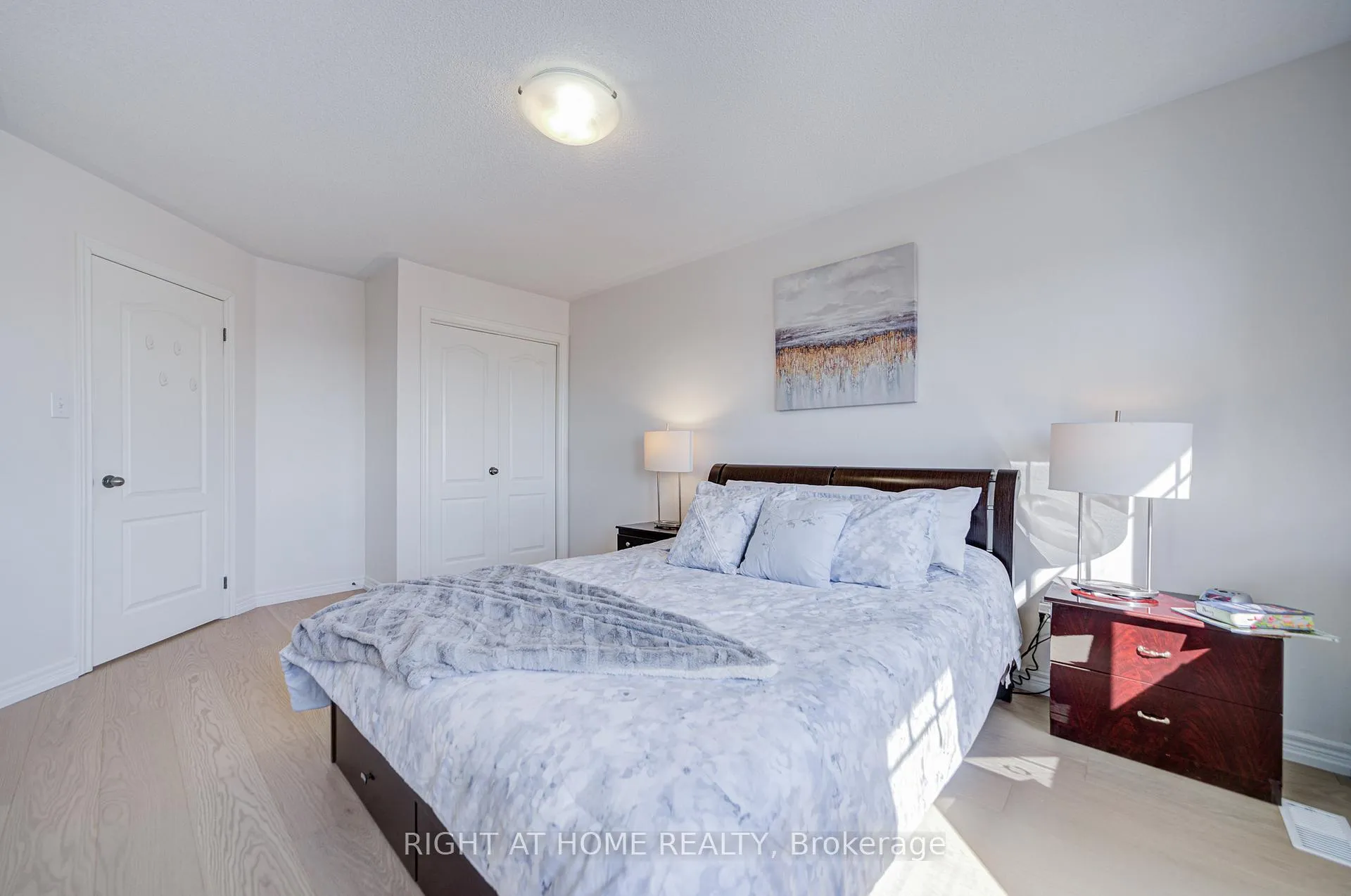 Photo 31 of 3064 Highbourne Crescent, Oakville, Bronte Creek — HOMEH