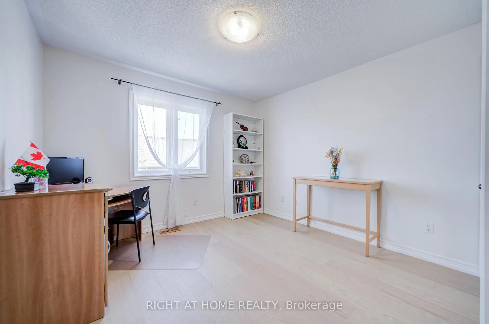 Photo 33 of 3064 Highbourne Crescent, Oakville, Bronte Creek — HOMEH