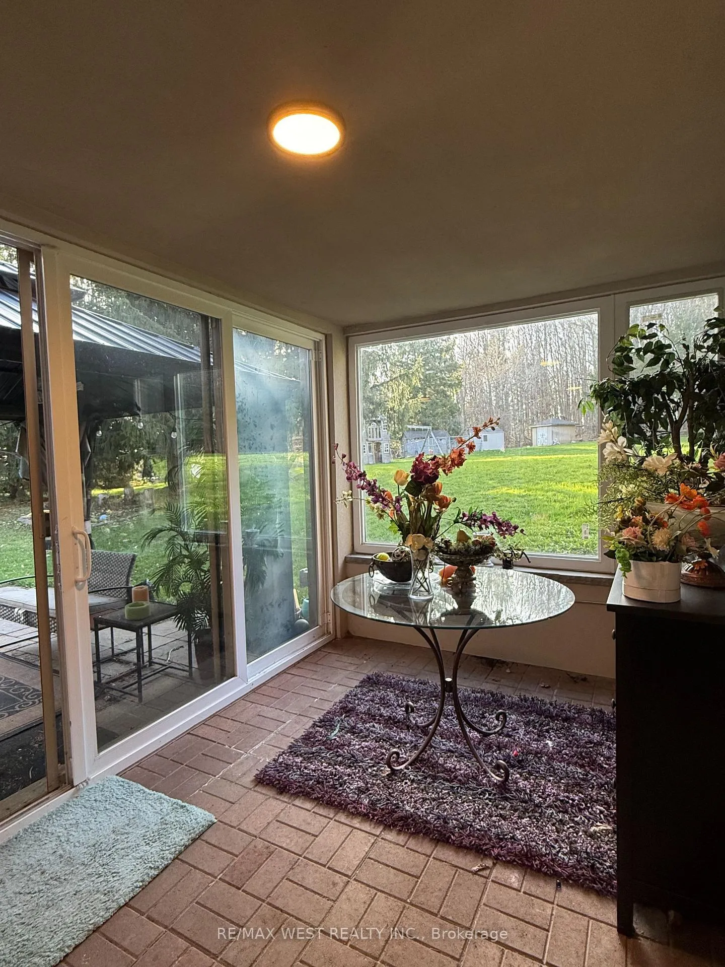 Photo 3 of 90 Stephanie Boulevard, Vaughan, Kleinburg — HOMEH