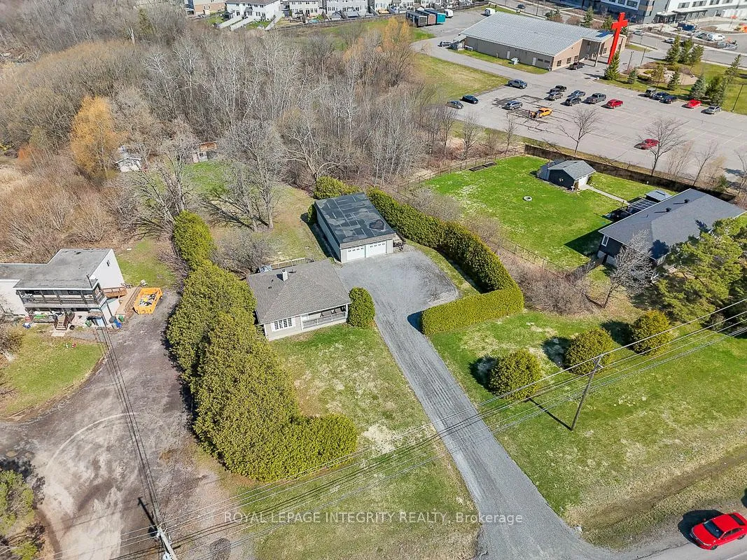 Photo 7 of 1099 Old Montreal Road, Ottawa, Camelot — HOMEH