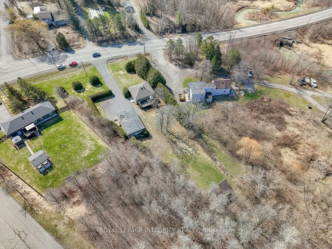 Photo 13 of 1099 Old Montreal Road, Ottawa, Camelot — HOMEH