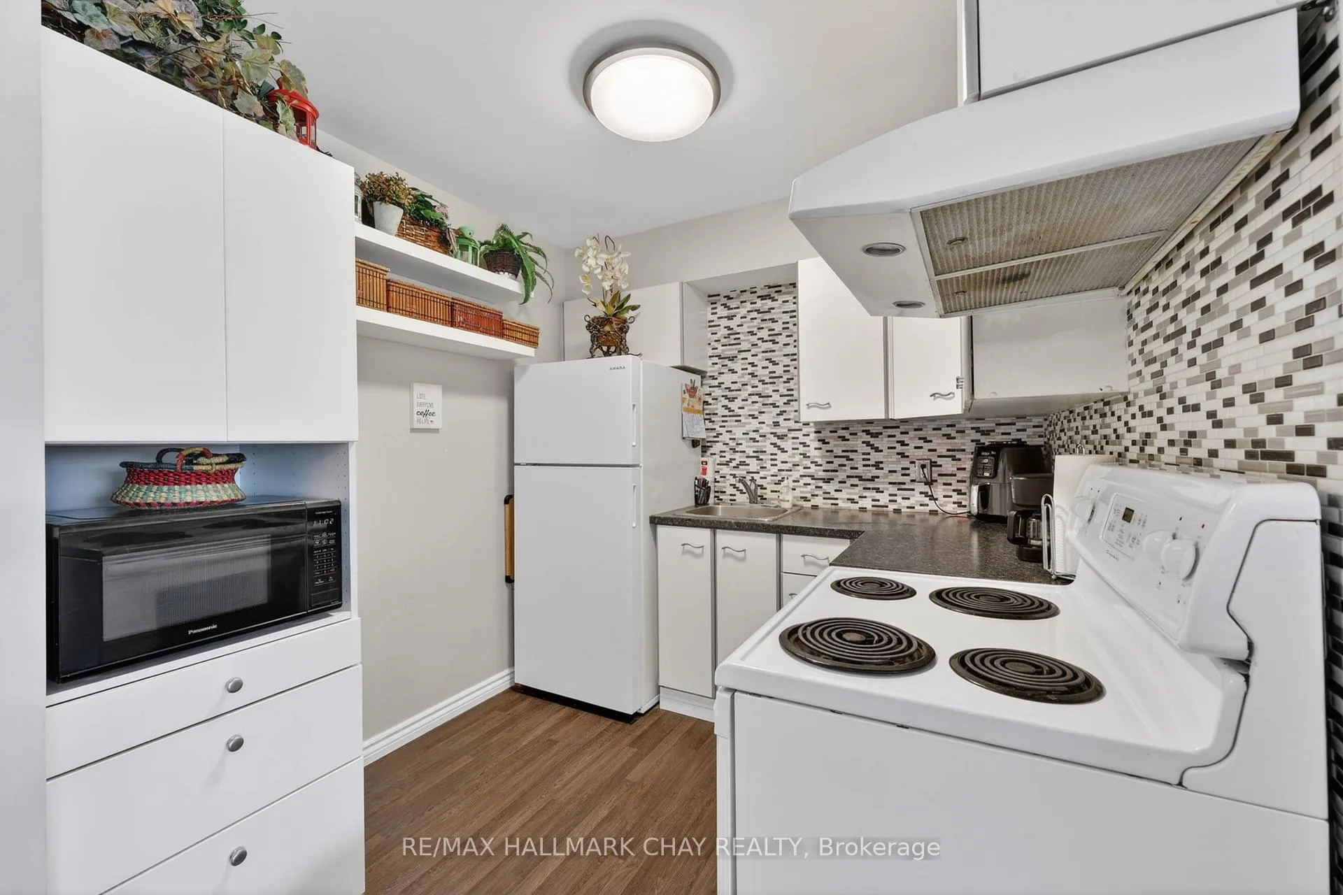 Photo 9 of Unit 304, 120 Bell Farm Road, Barrie, Alliance — HOMEH