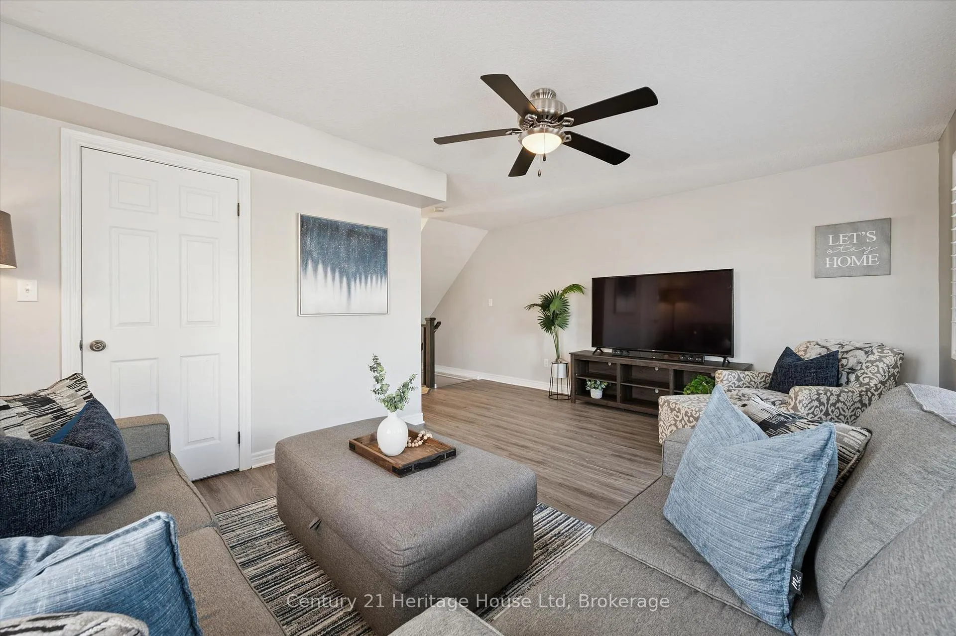 Photo 15 of Unit B, 656 Woodlawn Road, Guelph, Victoria North — HOMEH