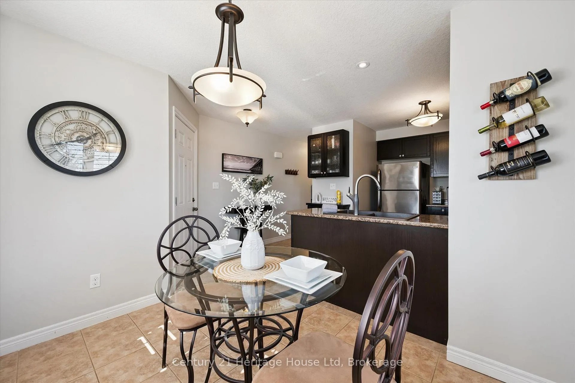 Photo 24 of Unit B, 656 Woodlawn Road, Guelph, Victoria North — HOMEH