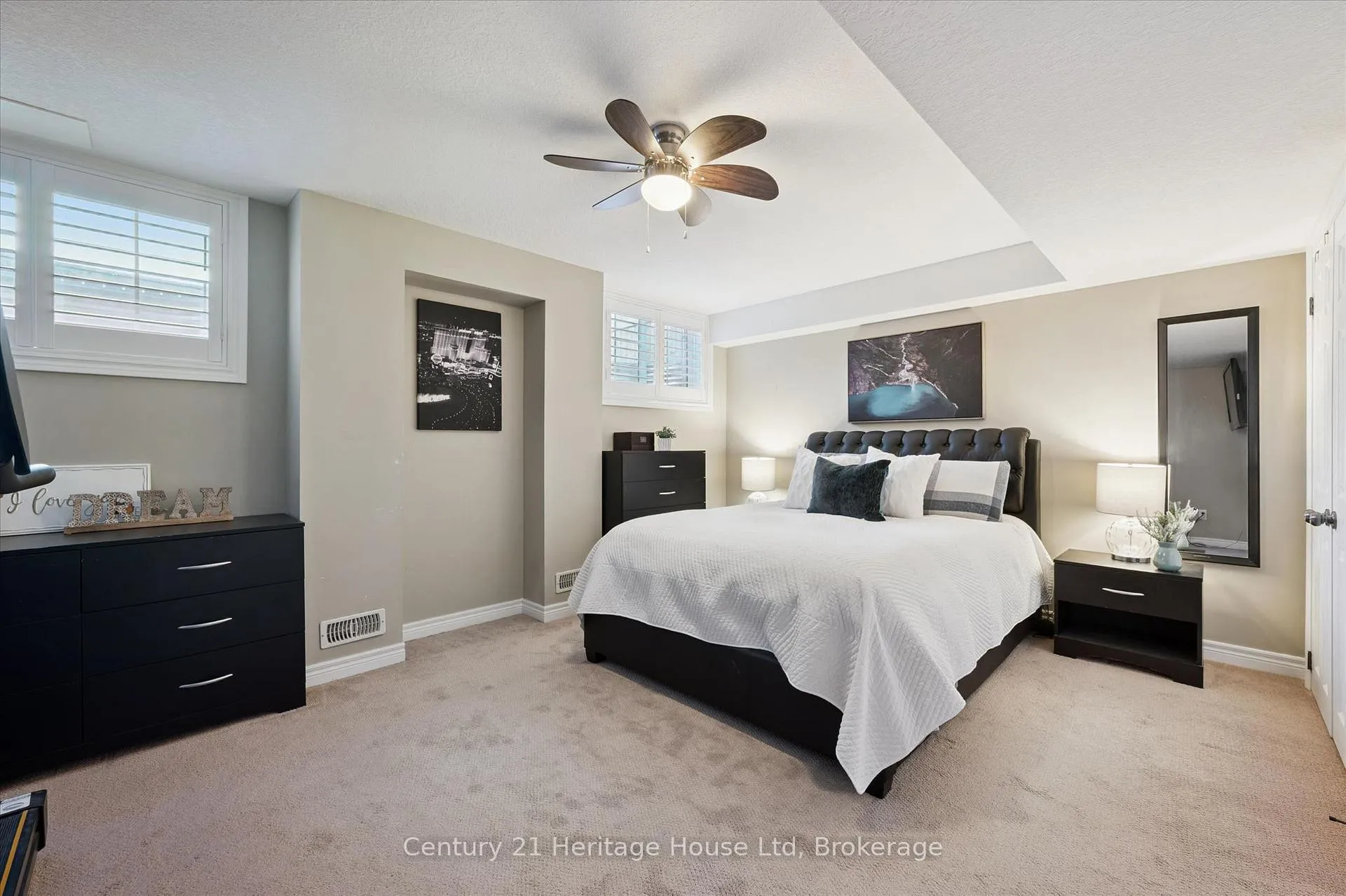Photo 29 of Unit B, 656 Woodlawn Road, Guelph, Victoria North — HOMEH