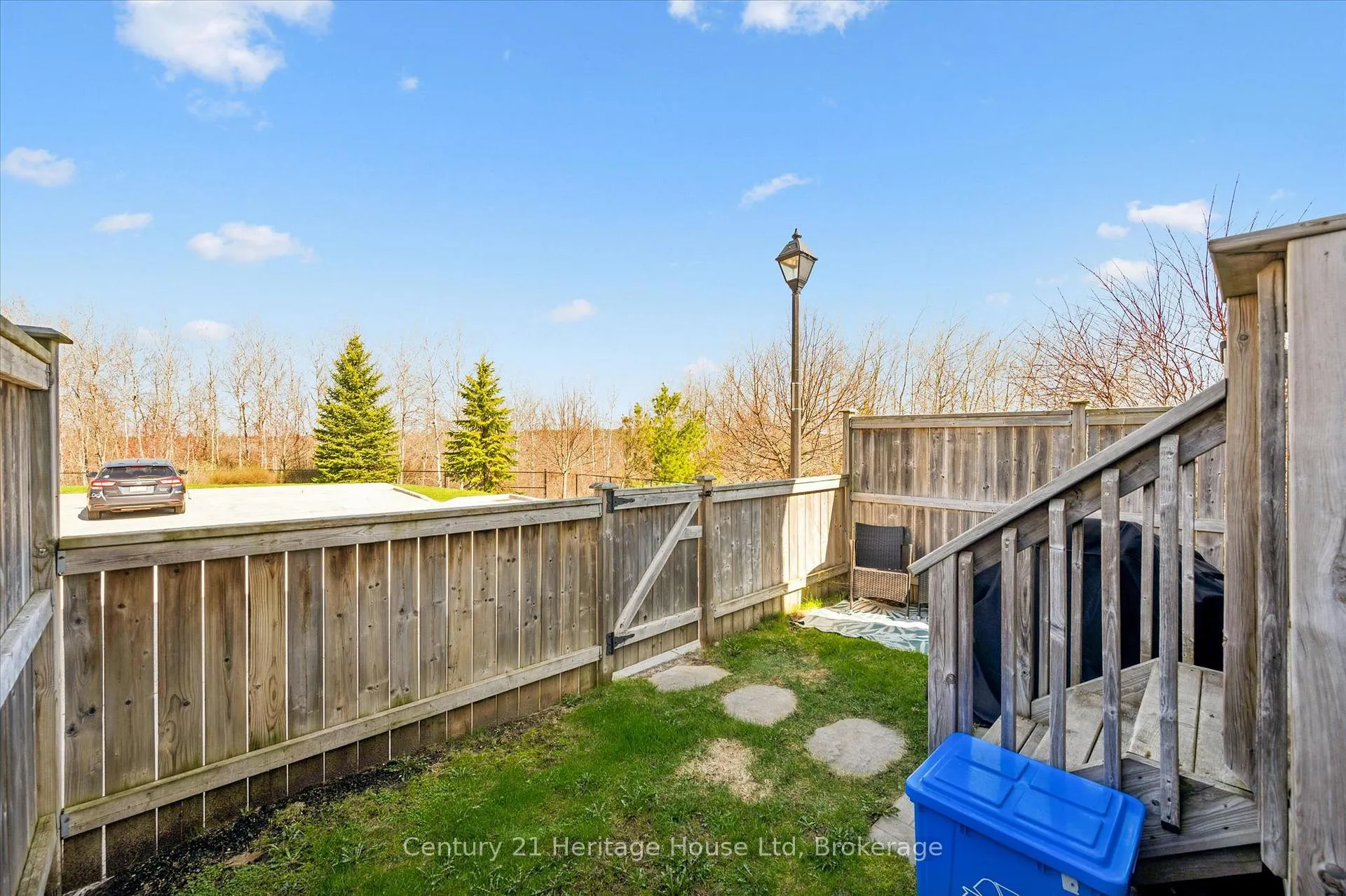 Photo 36 of Unit B, 656 Woodlawn Road, Guelph, Victoria North — HOMEH
