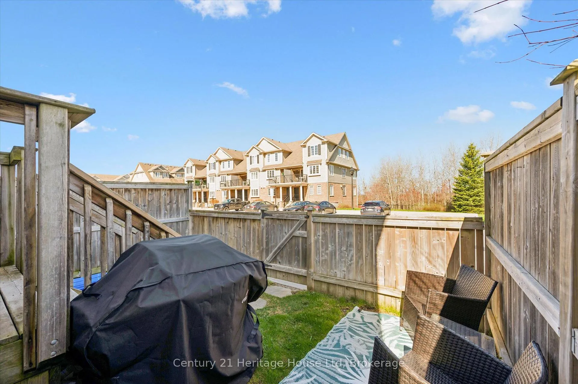 Photo 37 of Unit B, 656 Woodlawn Road, Guelph, Victoria North — HOMEH