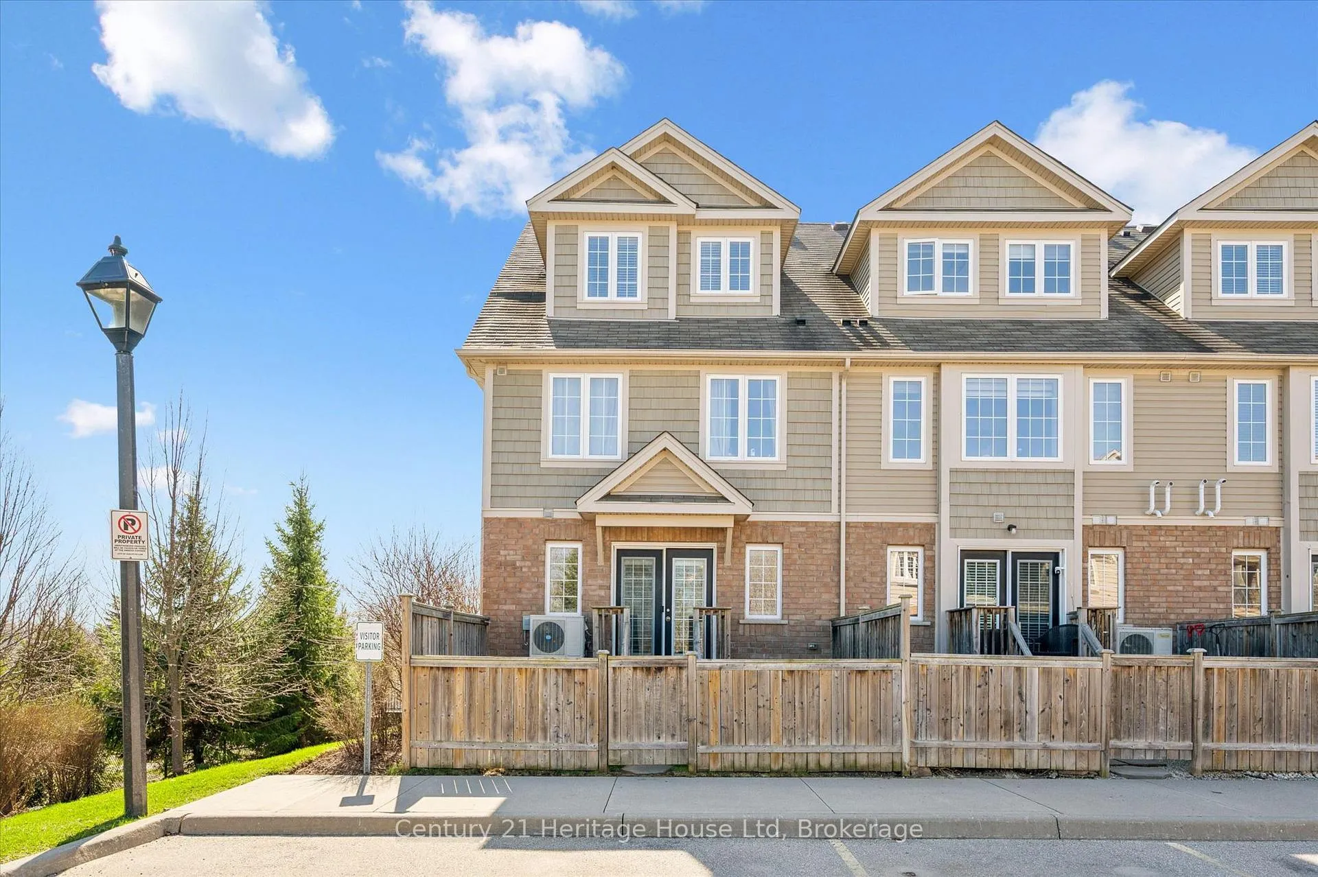 Photo 39 of Unit B, 656 Woodlawn Road, Guelph, Victoria North — HOMEH