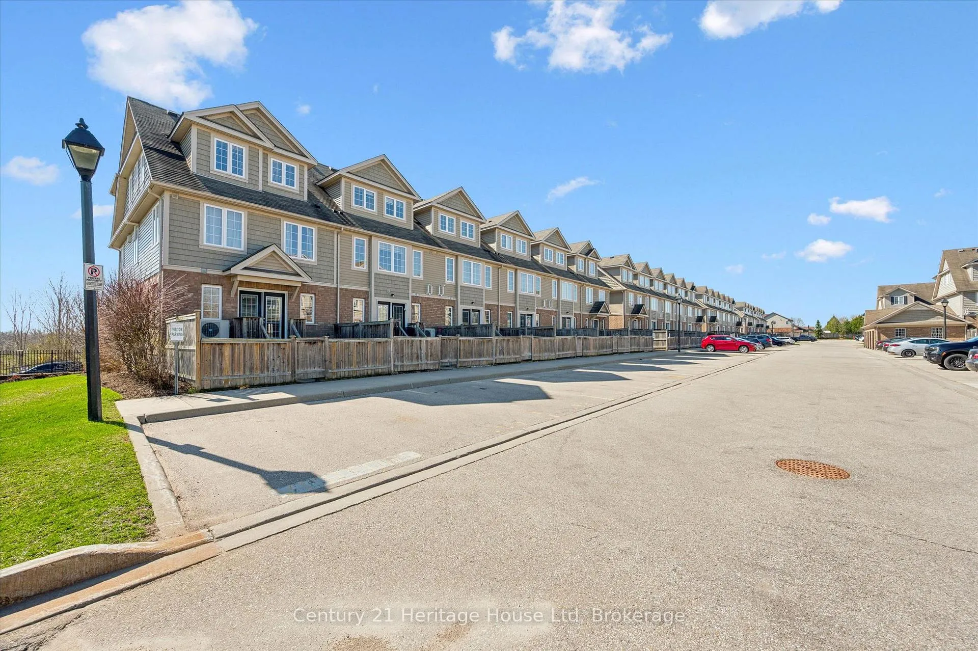 Photo 40 of Unit B, 656 Woodlawn Road, Guelph, Victoria North — HOMEH