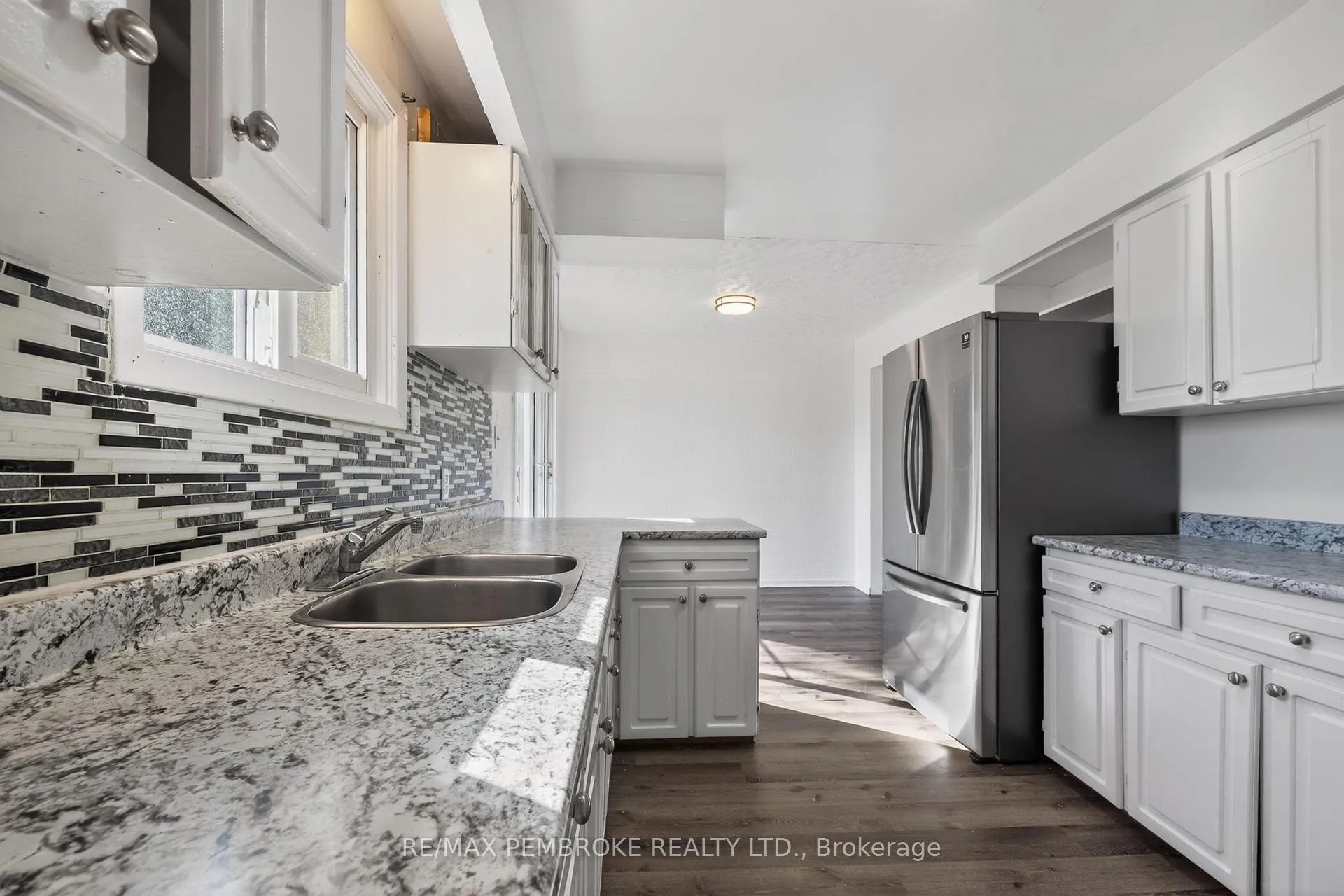 Photo 10 of 10 Algonquin Street, Petawawa — HOMEH