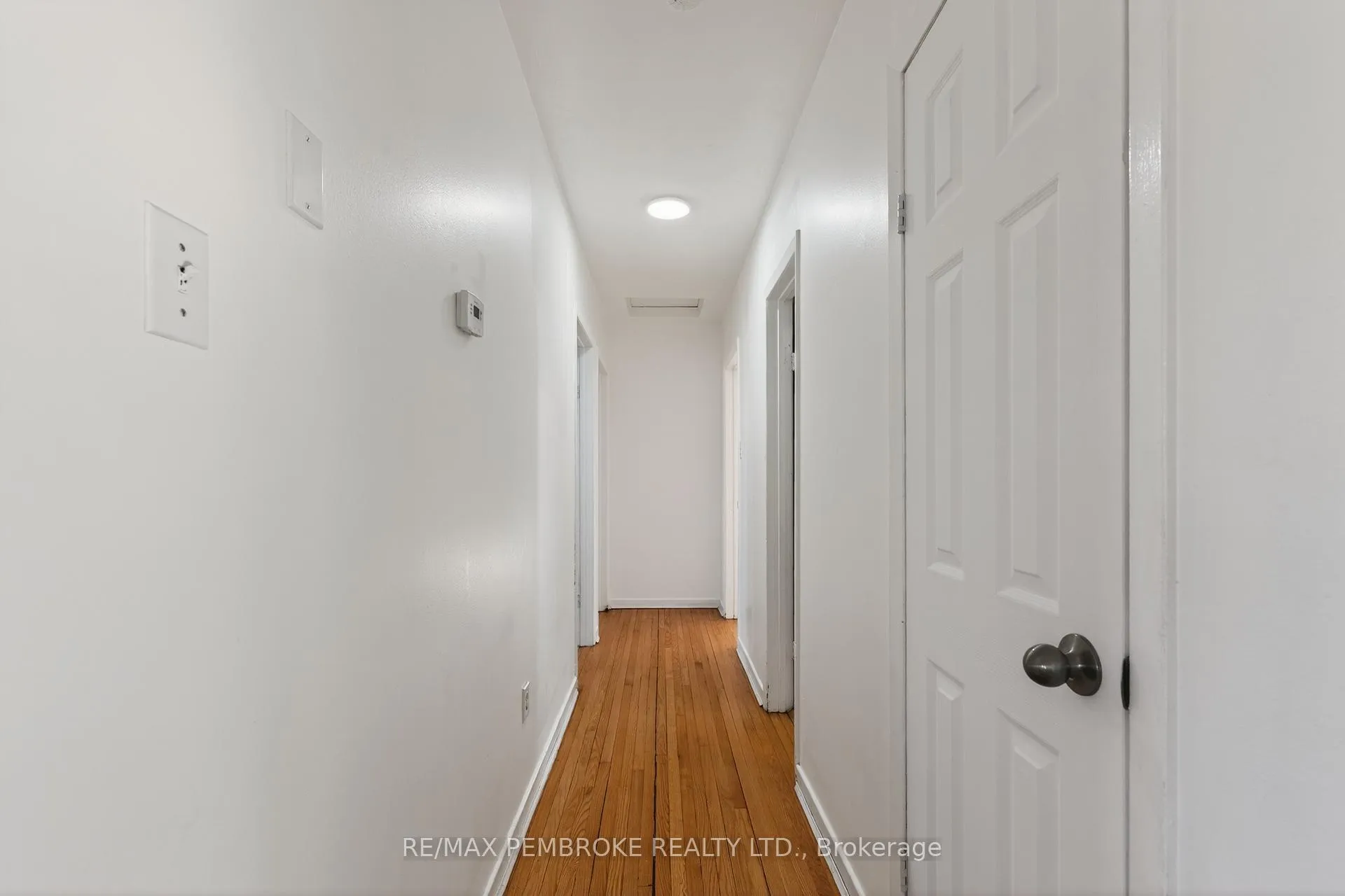 Photo 11 of 10 Algonquin Street, Petawawa — HOMEH