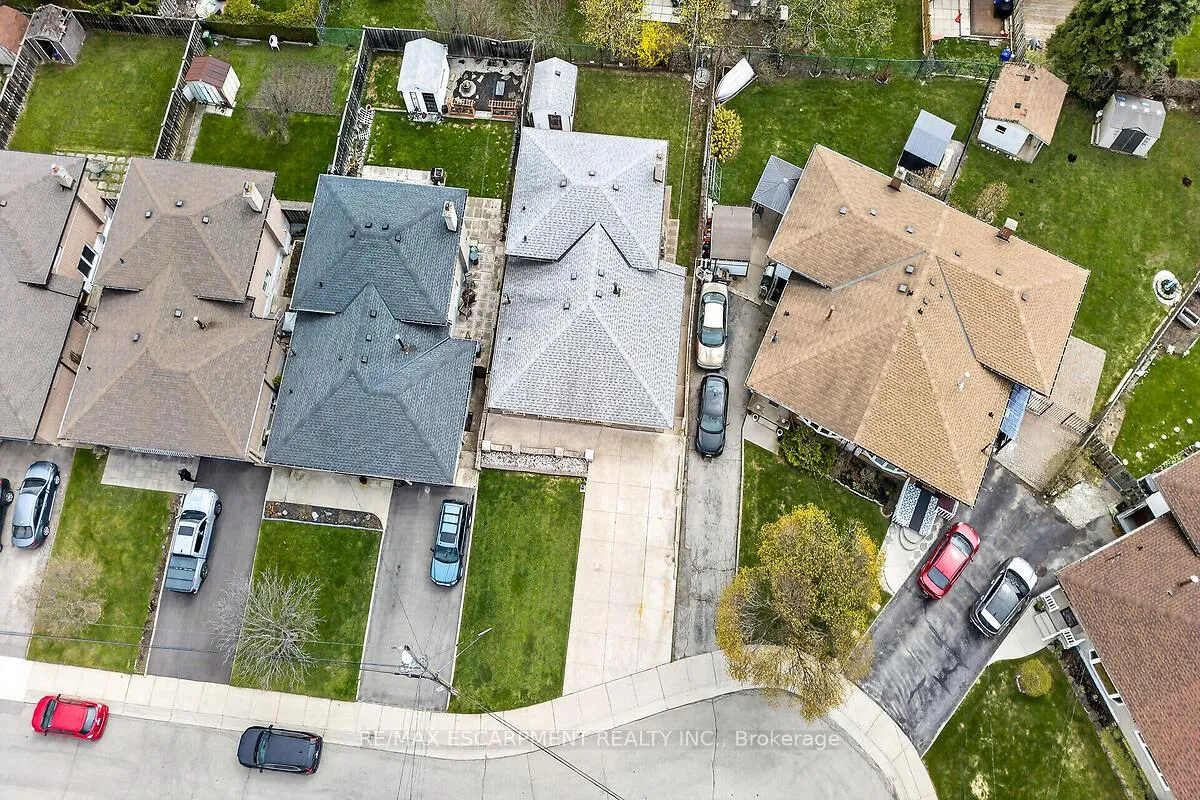 Photo 4 of 35 Rangeview Court, Hamilton, Quinndale — HOMEH