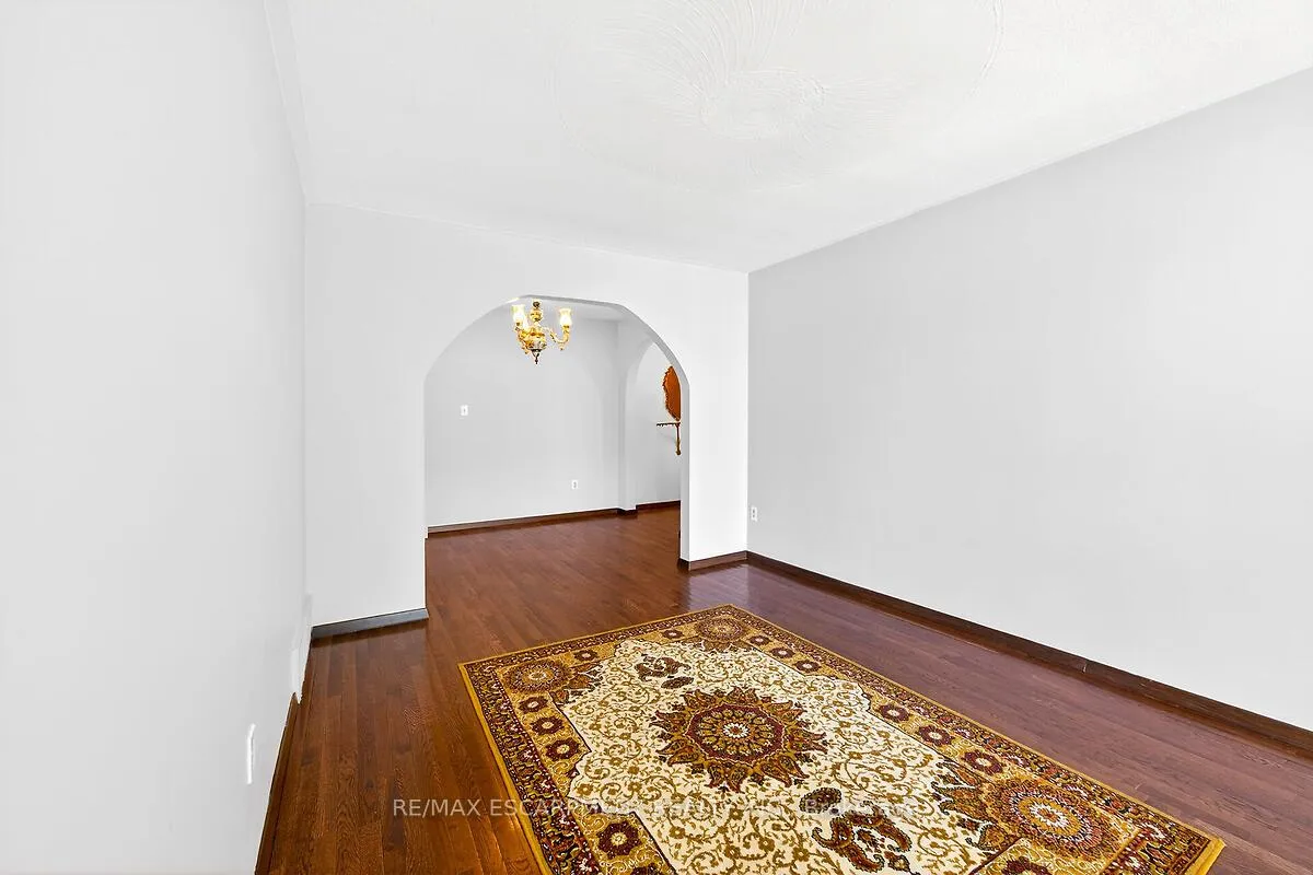 Photo 5 of 35 Rangeview Court, Hamilton, Quinndale — HOMEH