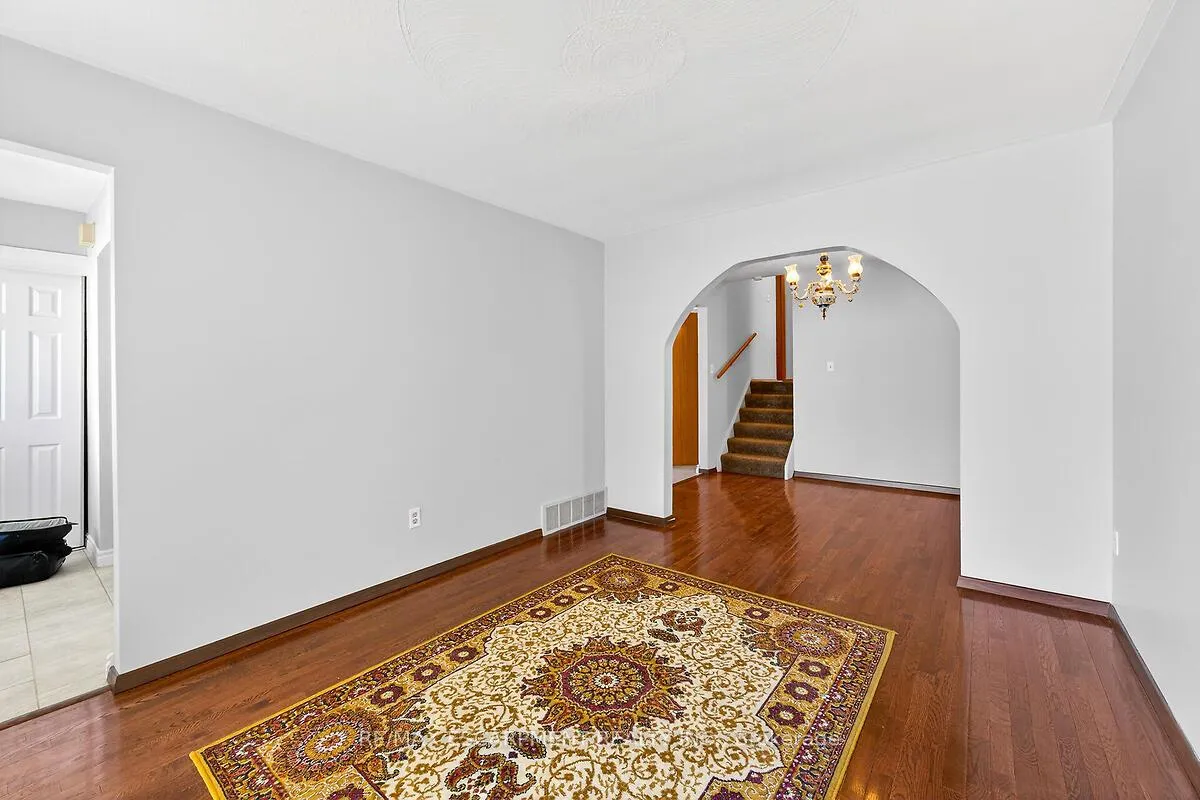 Photo 6 of 35 Rangeview Court, Hamilton, Quinndale — HOMEH