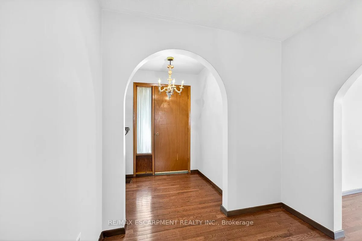Photo 9 of 35 Rangeview Court, Hamilton, Quinndale — HOMEH