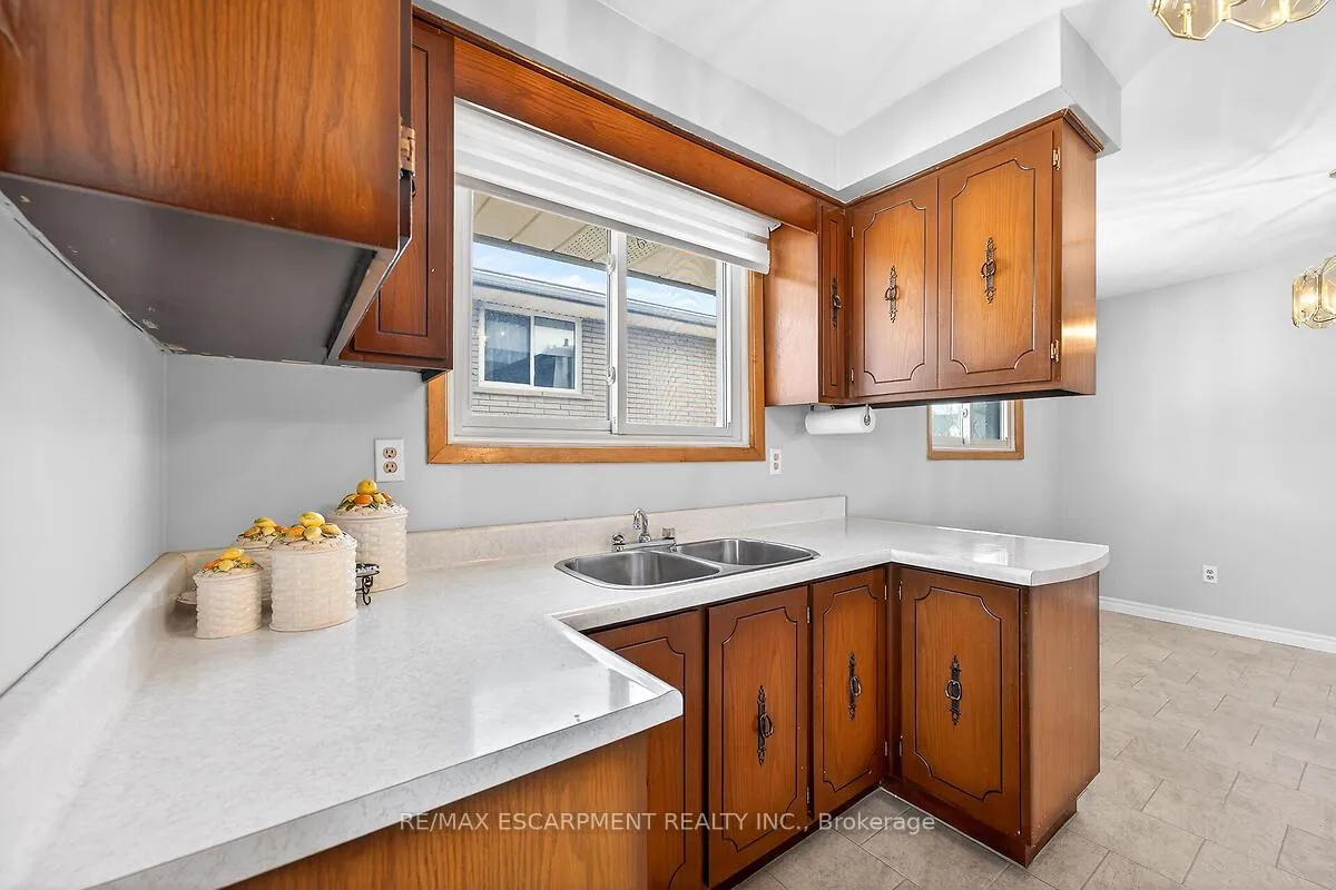 Photo 15 of 35 Rangeview Court, Hamilton, Quinndale — HOMEH