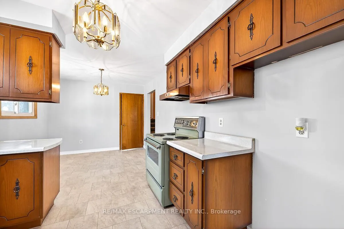 Photo 16 of 35 Rangeview Court, Hamilton, Quinndale — HOMEH