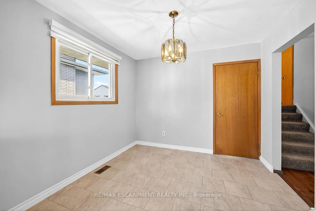 Photo 18 of 35 Rangeview Court, Hamilton, Quinndale — HOMEH