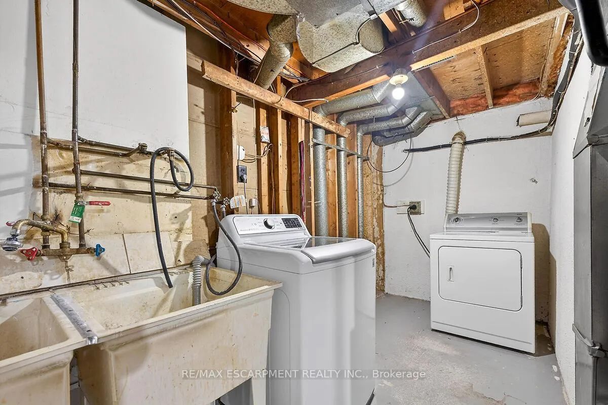 Photo 36 of 35 Rangeview Court, Hamilton, Quinndale — HOMEH