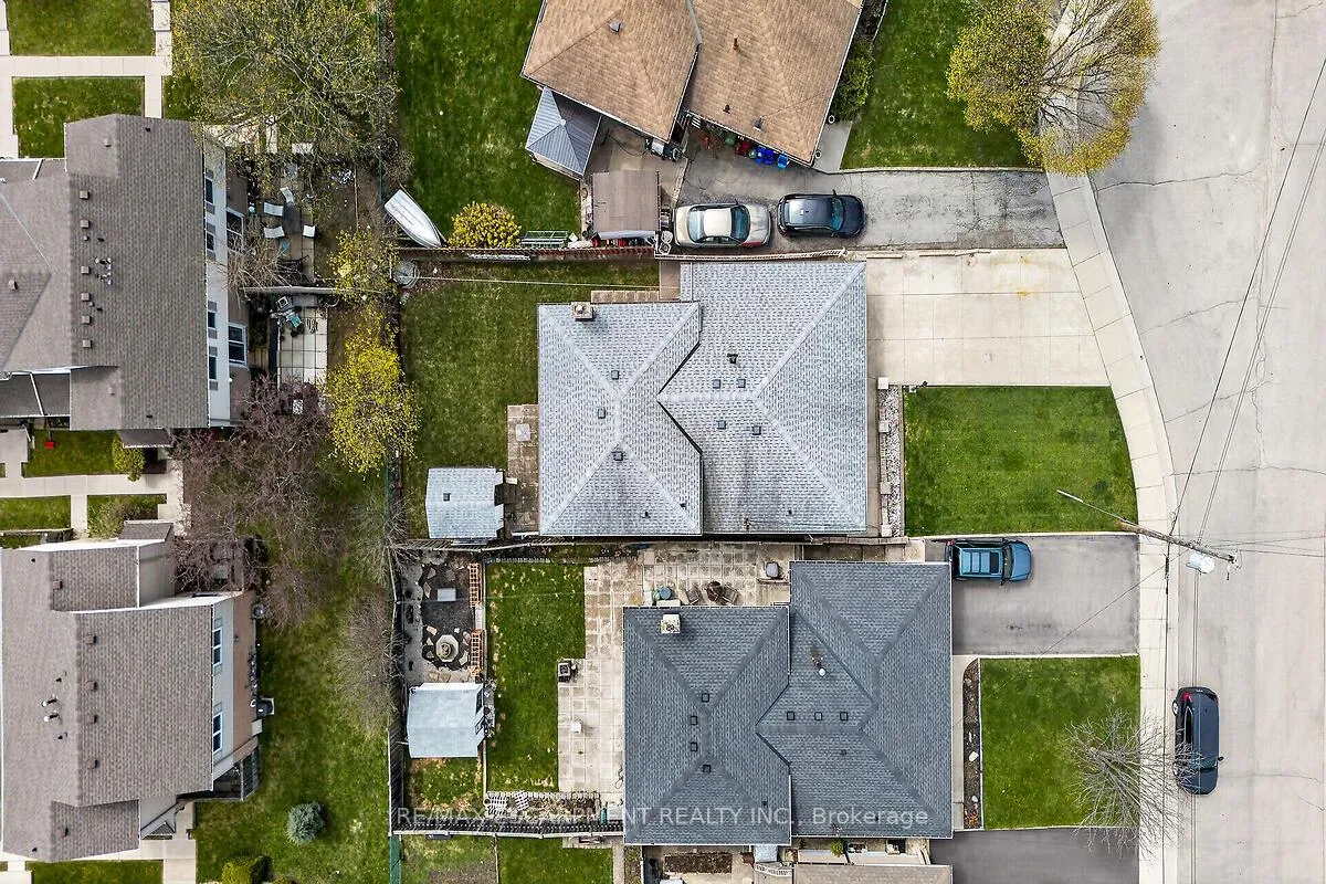 Photo 39 of 35 Rangeview Court, Hamilton, Quinndale — HOMEH