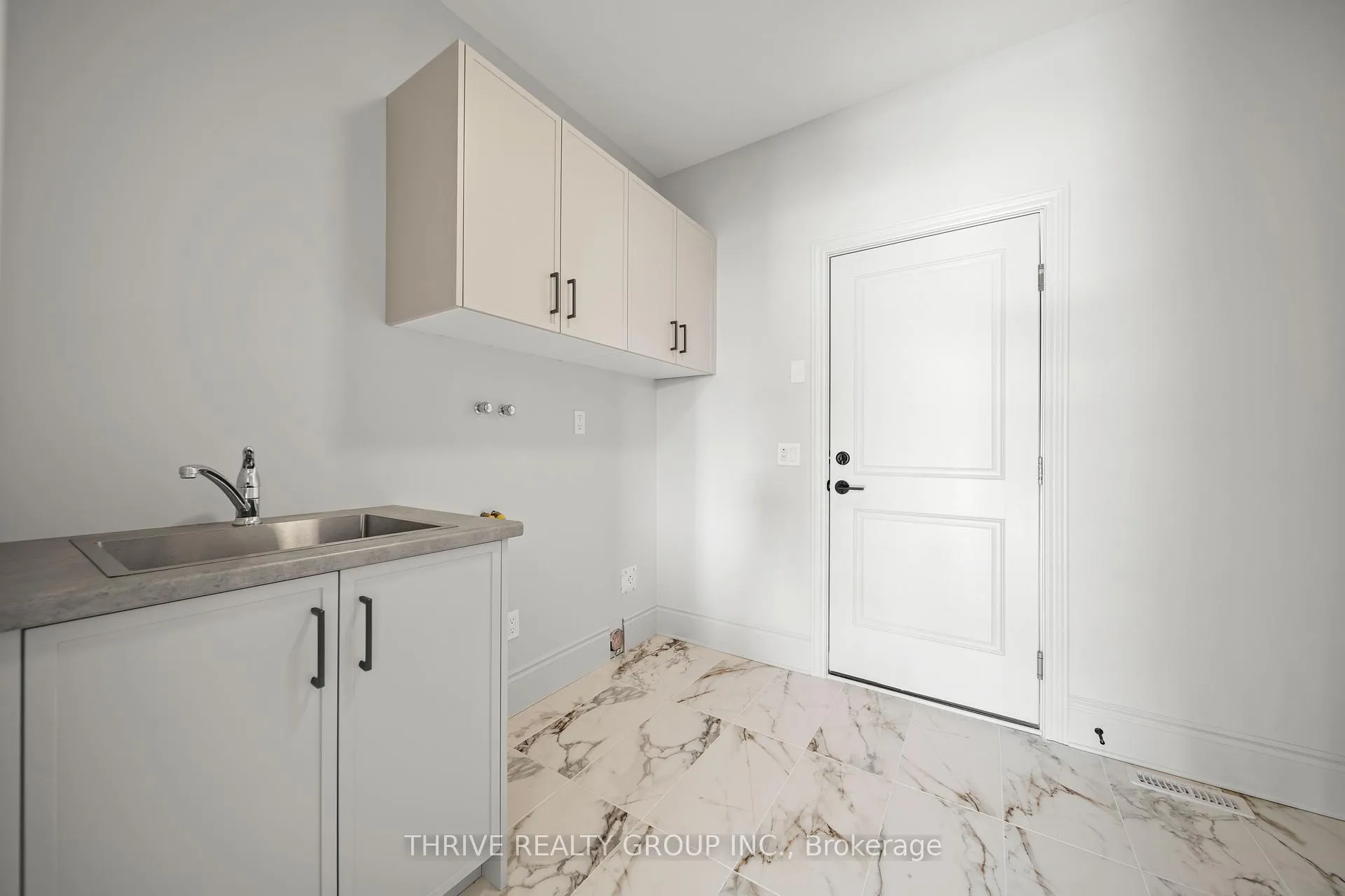 Photo 24 of 1510 Moe Norman Place, London, South A — HOMEH