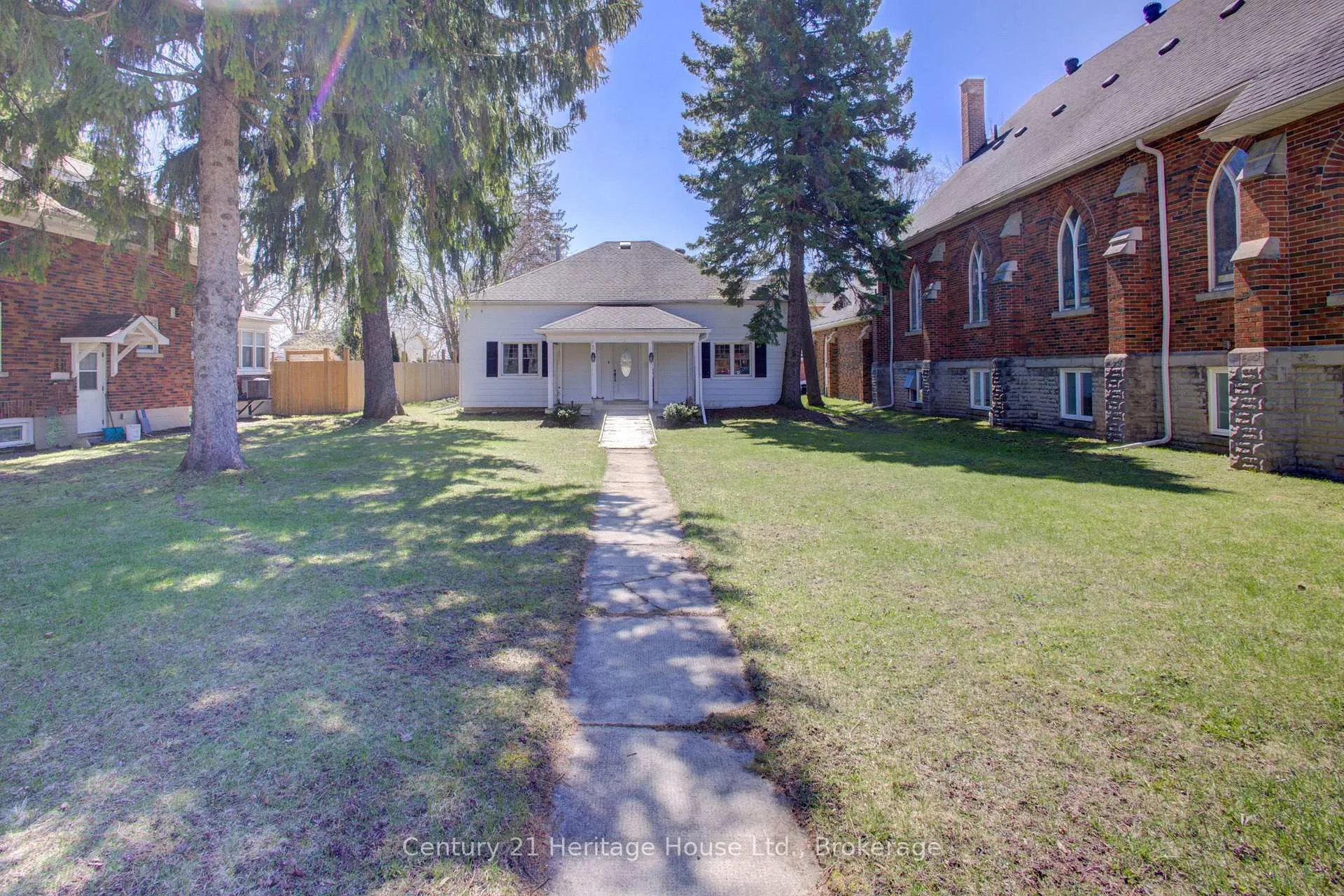 Photo 3 of 221 Lambton Street E, West Grey — HOMEH