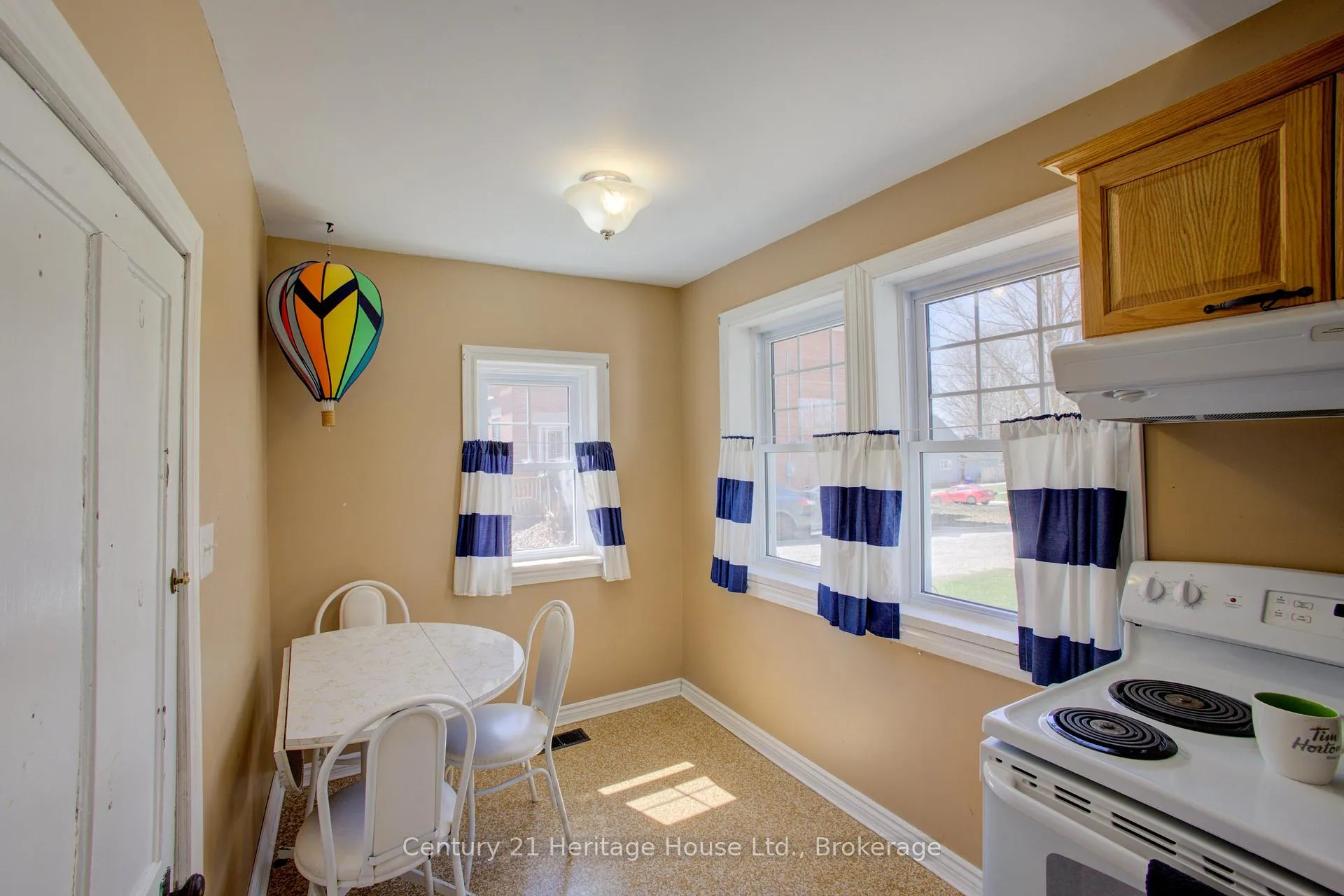 Photo 23 of 221 Lambton Street E, West Grey — HOMEH