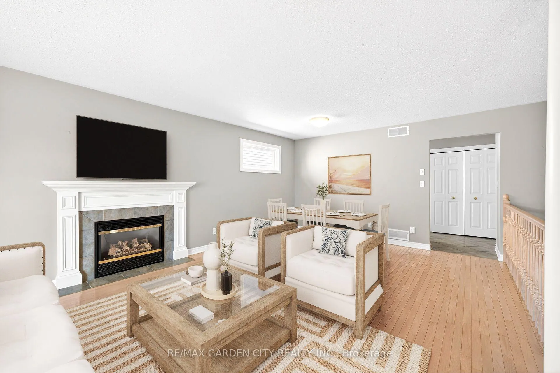 Photo 5 of 5117 meadowood Lane, Lincoln, Beamsville — HOMEH