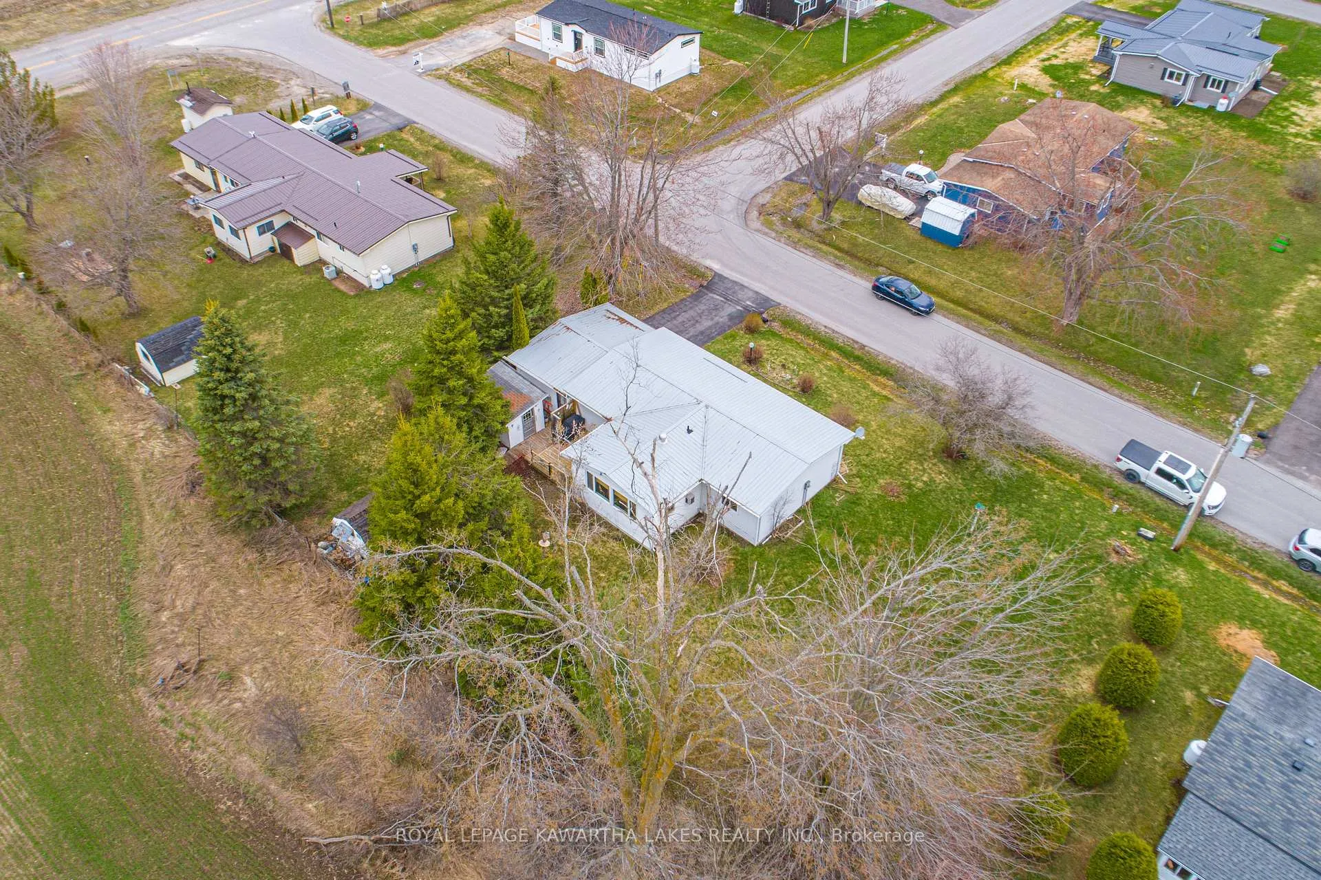 Photo 24 of 4 Vista Drive, Kawartha Lakes, Fenelon — HOMEH