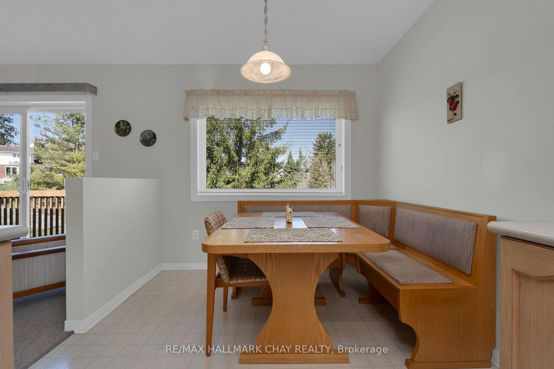 Photo 8 of 42 Webb Street, Barrie, Painswick North — HOMEH