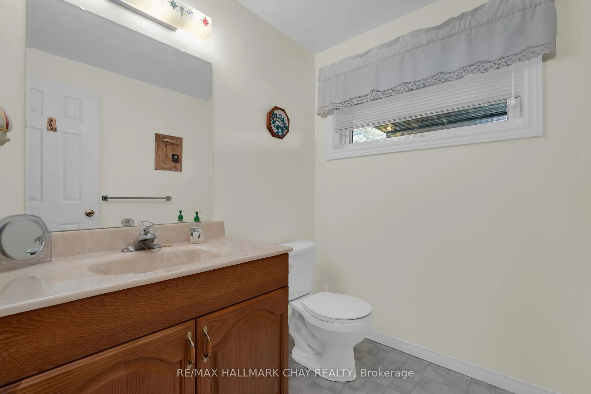 Photo 24 of 42 Webb Street, Barrie, Painswick North — HOMEH