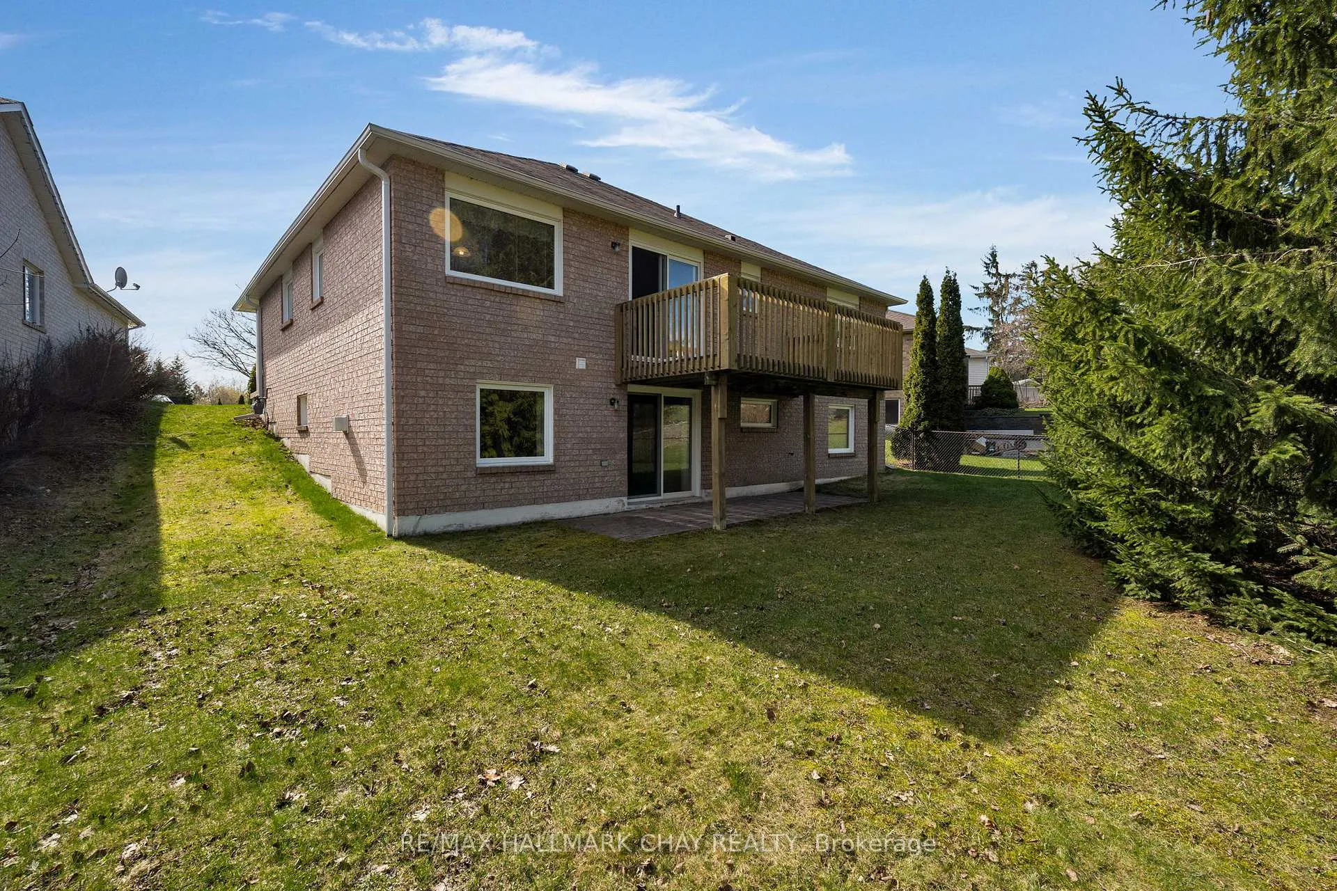Photo 33 of 42 Webb Street, Barrie, Painswick North — HOMEH
