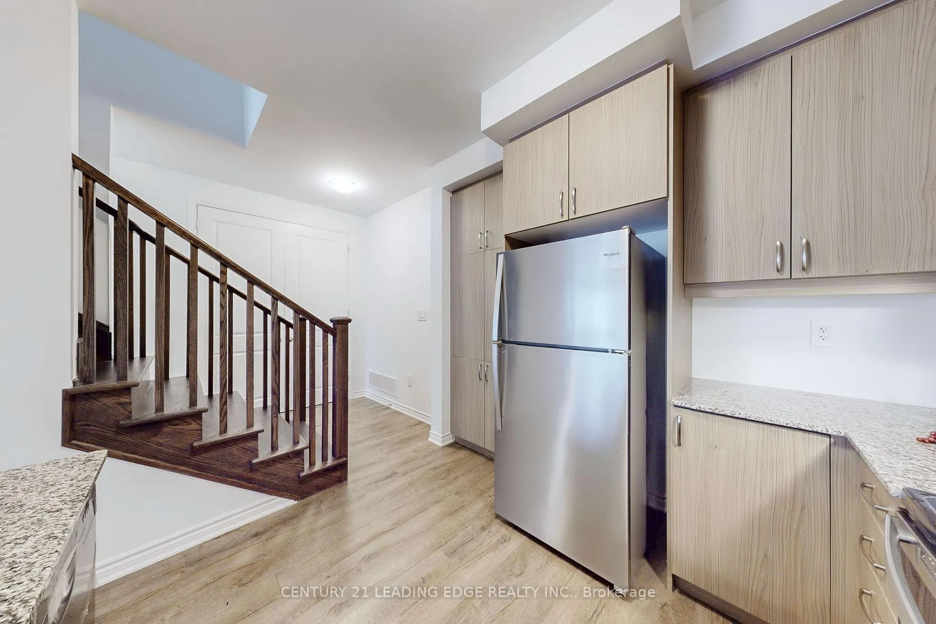 Photo 9 of 161 Keppel Circle, Brampton, Northwest Brampton — HOMEH