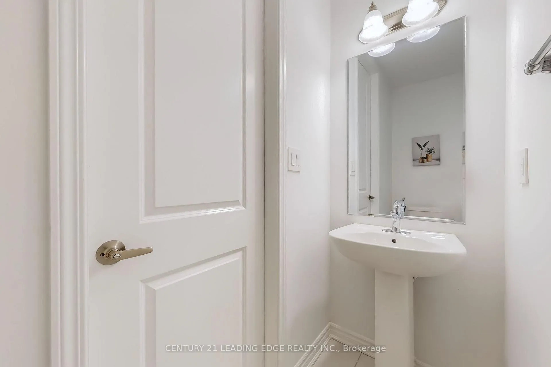 Photo 14 of 161 Keppel Circle, Brampton, Northwest Brampton — HOMEH