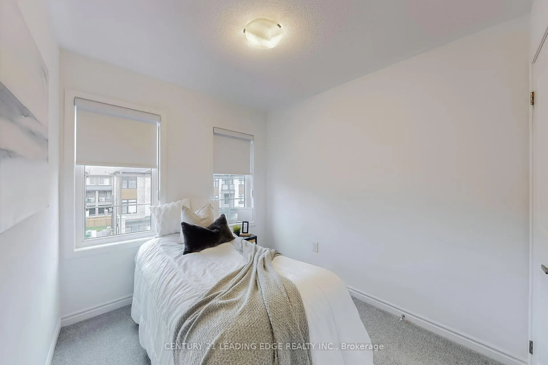 Photo 21 of 161 Keppel Circle, Brampton, Northwest Brampton — HOMEH
