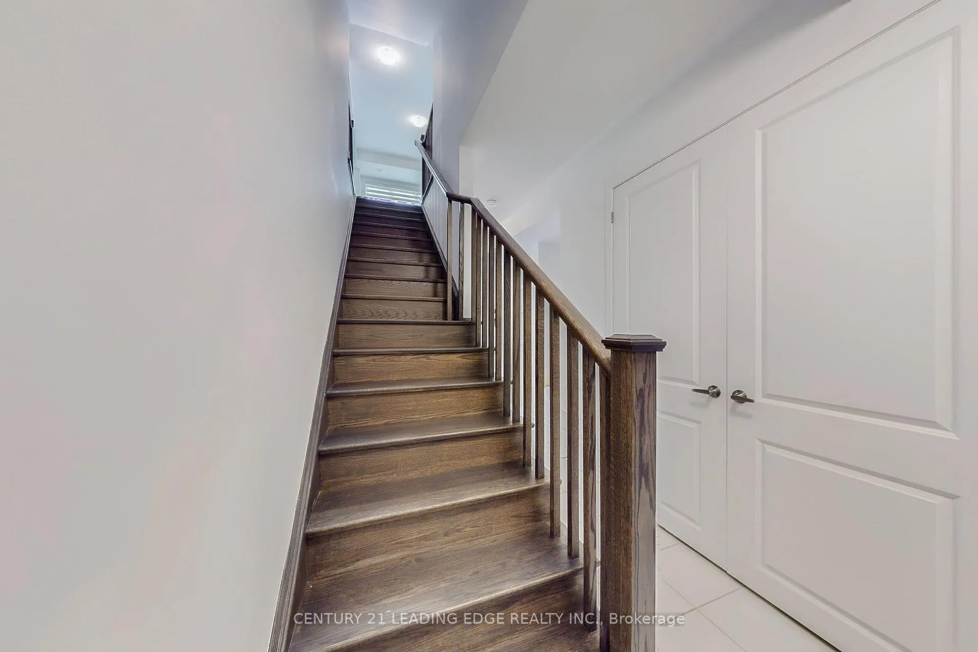 Photo 26 of 161 Keppel Circle, Brampton, Northwest Brampton — HOMEH