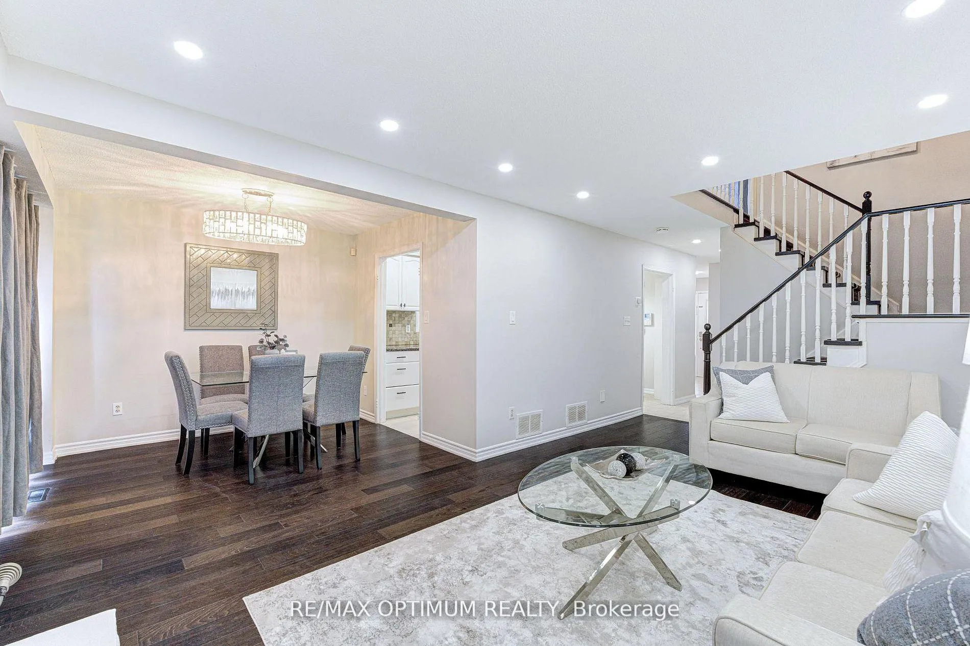 Photo 16 of 15 Rosebud Avenue, Brampton, Brampton West — HOMEH