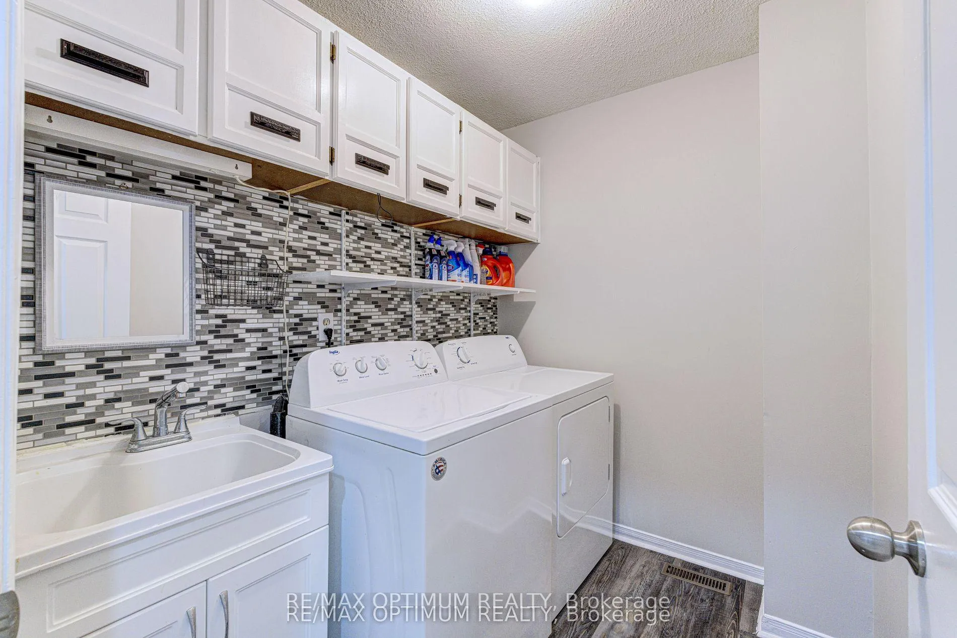 Photo 25 of 15 Rosebud Avenue, Brampton, Brampton West — HOMEH