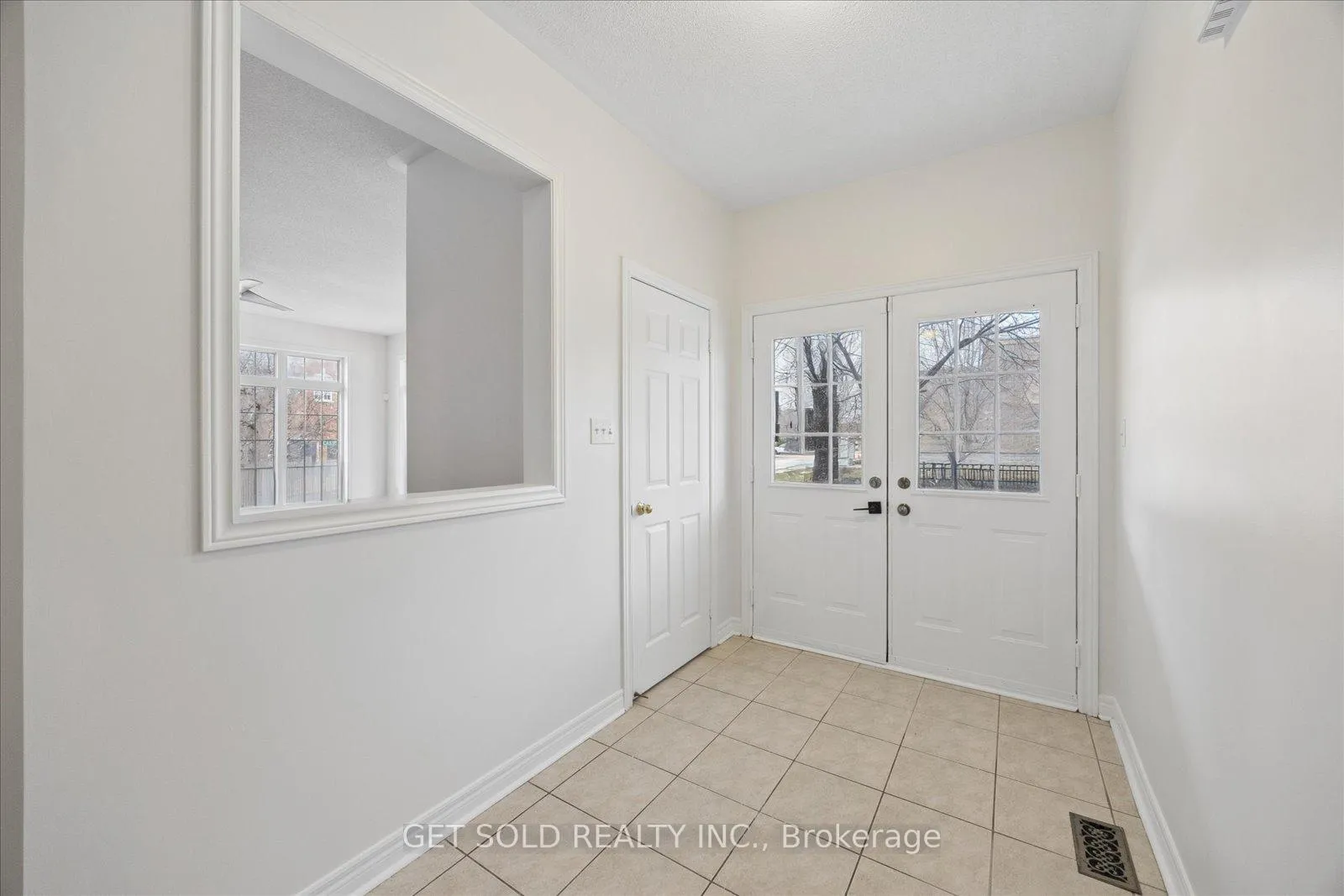 Photo 7 of 16 Deerchase Road, Brampton, Bram East — HOMEH