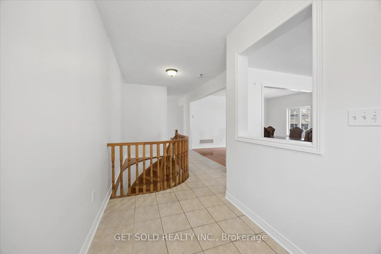 Photo 8 of 16 Deerchase Road, Brampton, Bram East — HOMEH