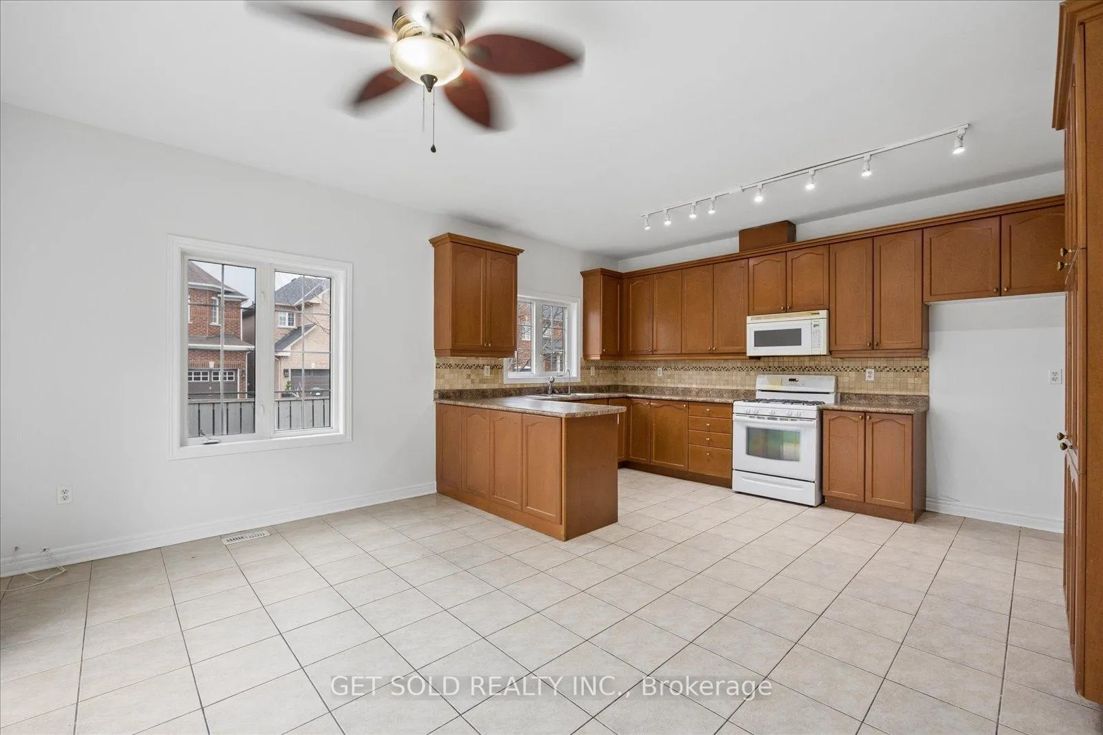 Photo 16 of 16 Deerchase Road, Brampton, Bram East — HOMEH