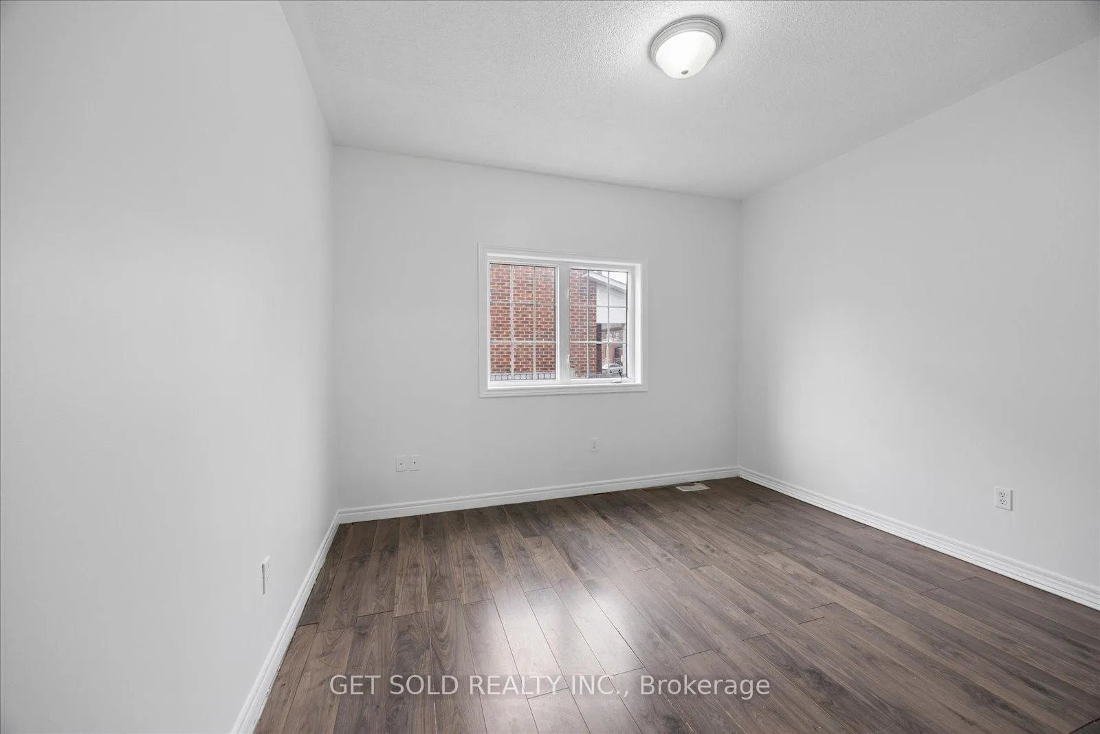 Photo 24 of 16 Deerchase Road, Brampton, Bram East — HOMEH