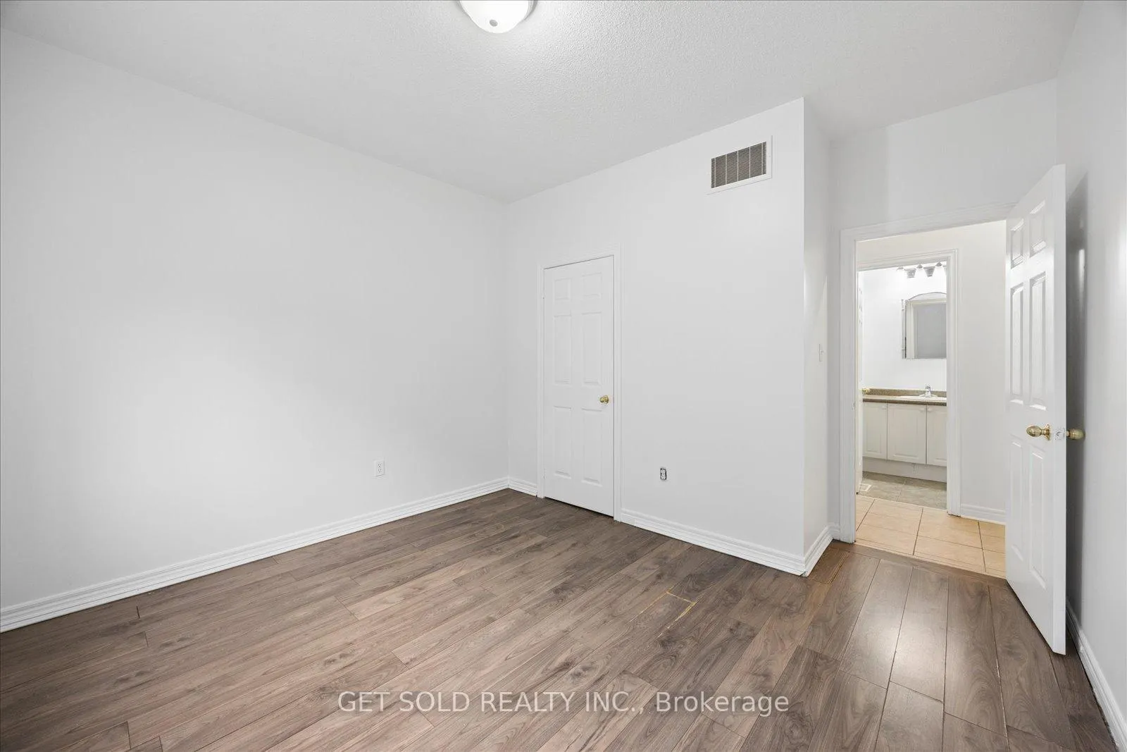 Photo 25 of 16 Deerchase Road, Brampton, Bram East — HOMEH
