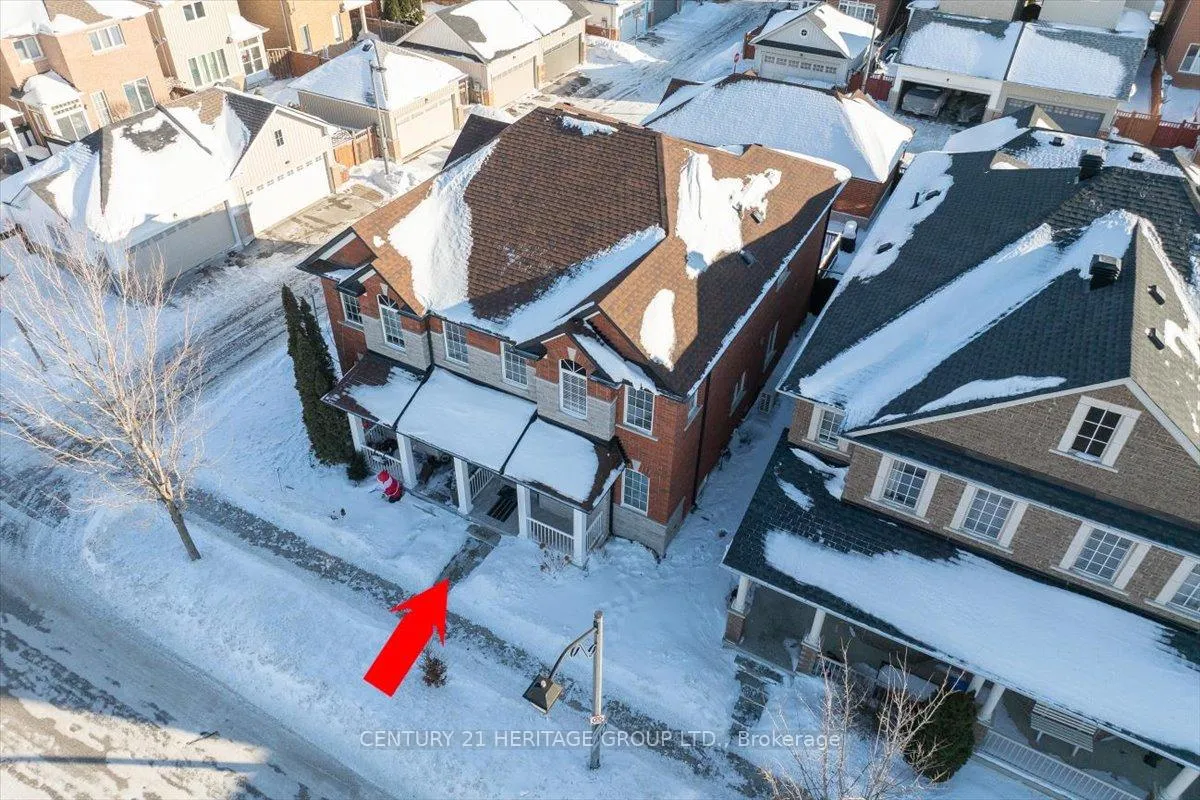 Photo 3 of 31 Kalvinster Drive, Markham, Cornell — HOMEH