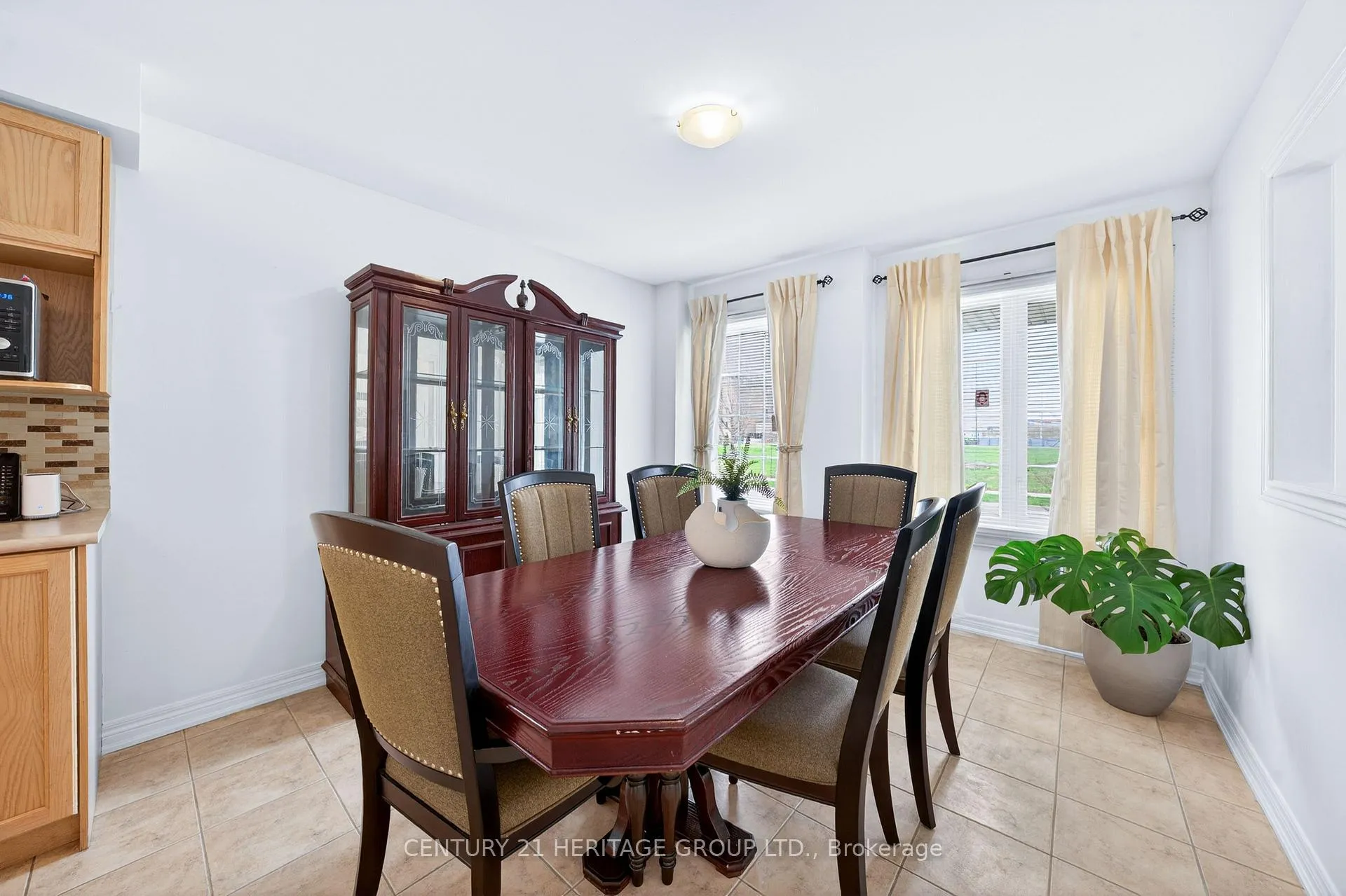 Photo 8 of 31 Kalvinster Drive, Markham, Cornell — HOMEH