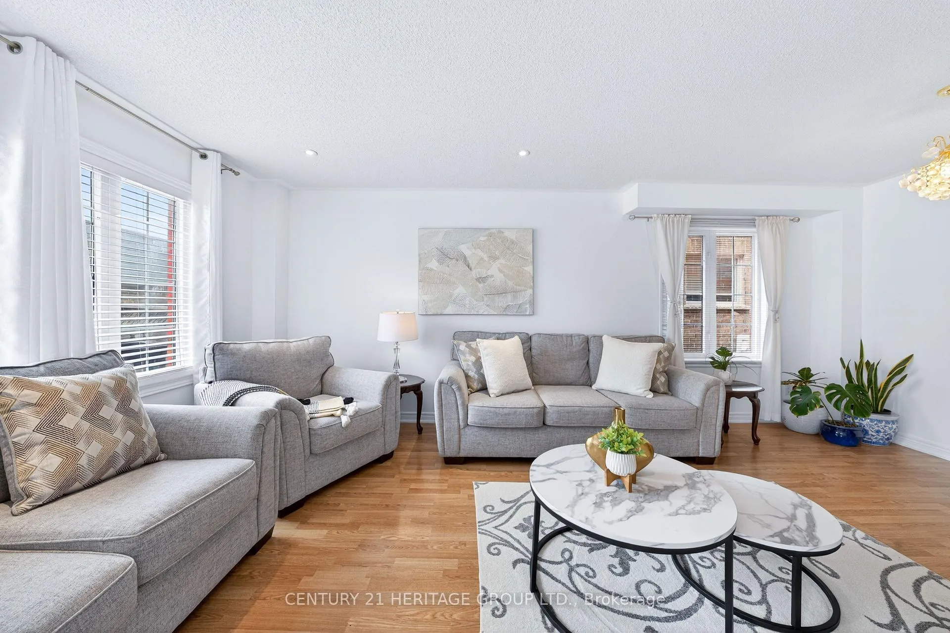 Photo 15 of 31 Kalvinster Drive, Markham, Cornell — HOMEH