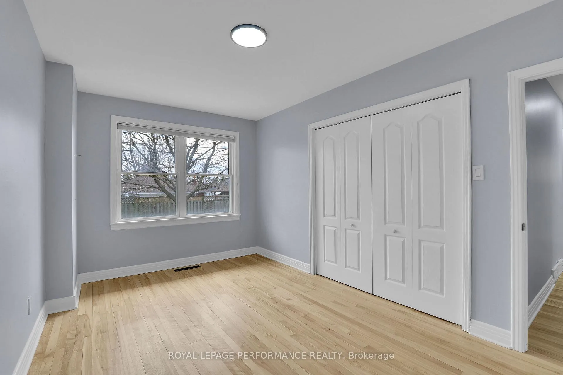 Photo 9 of Unit upper unit, 934 Smyth Road, Ottawa, Elmvale Acres/Urbandale — HOMEH