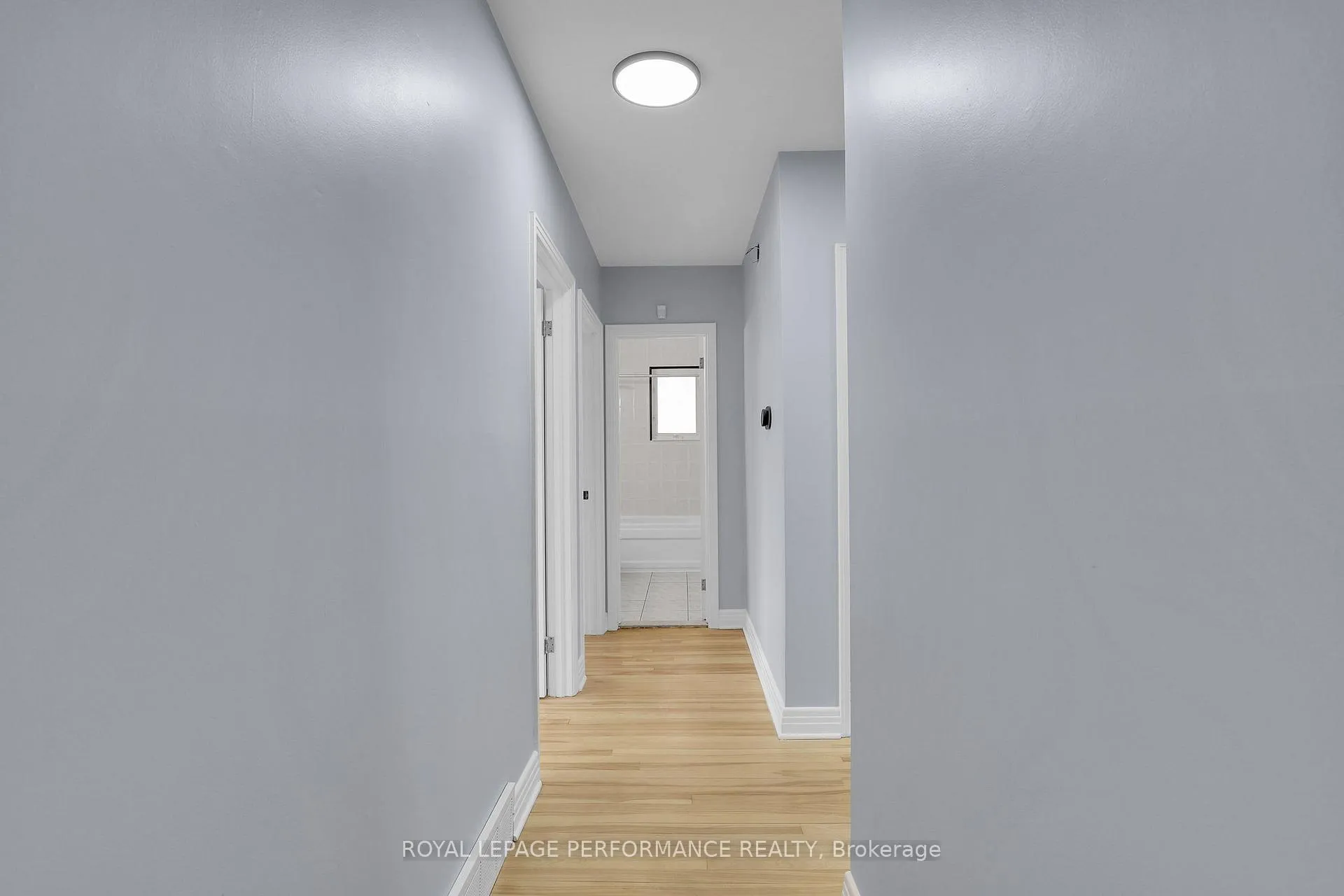 Photo 15 of Unit upper unit, 934 Smyth Road, Ottawa, Elmvale Acres/Urbandale — HOMEH