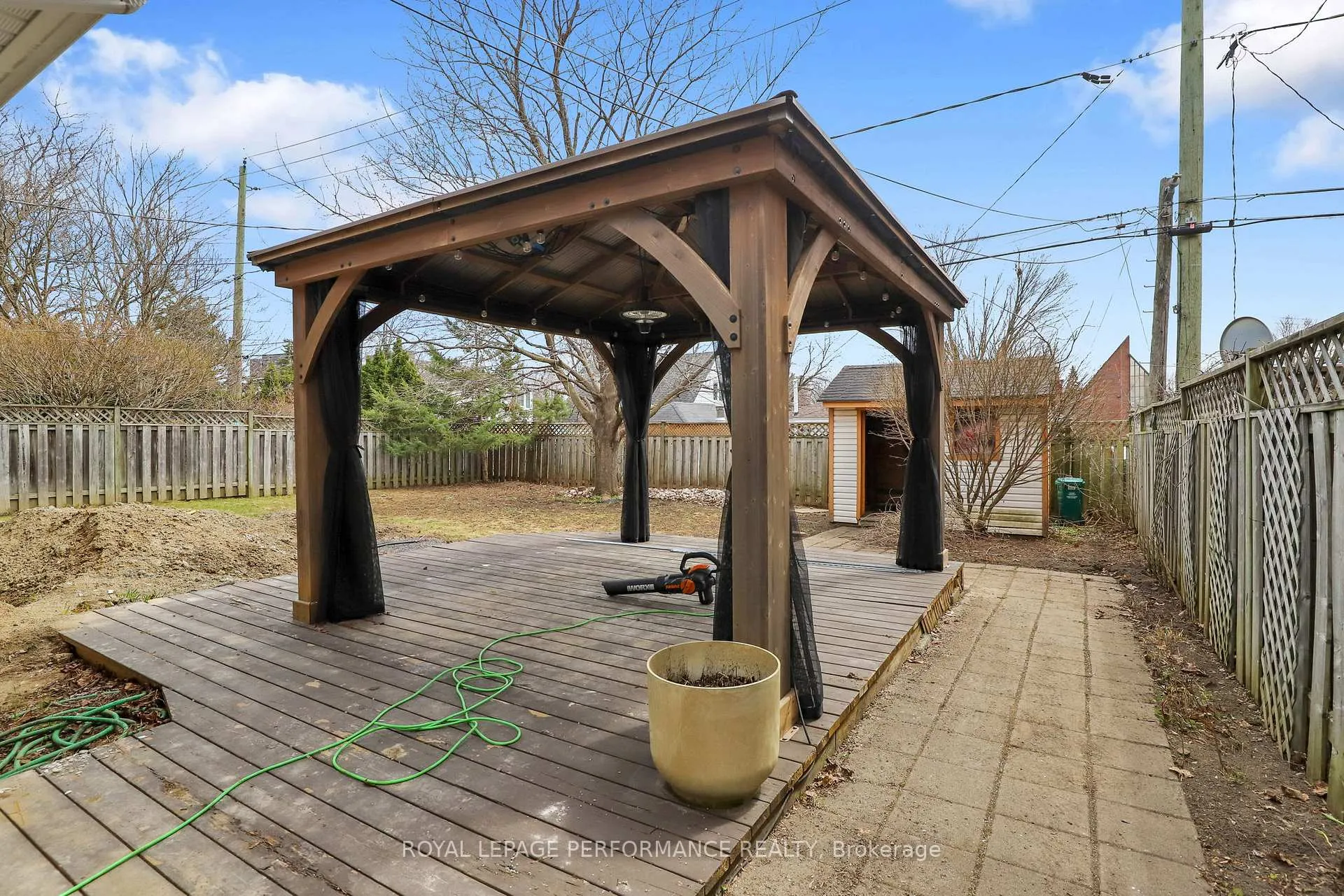 Photo 18 of Unit upper unit, 934 Smyth Road, Ottawa, Elmvale Acres/Urbandale — HOMEH